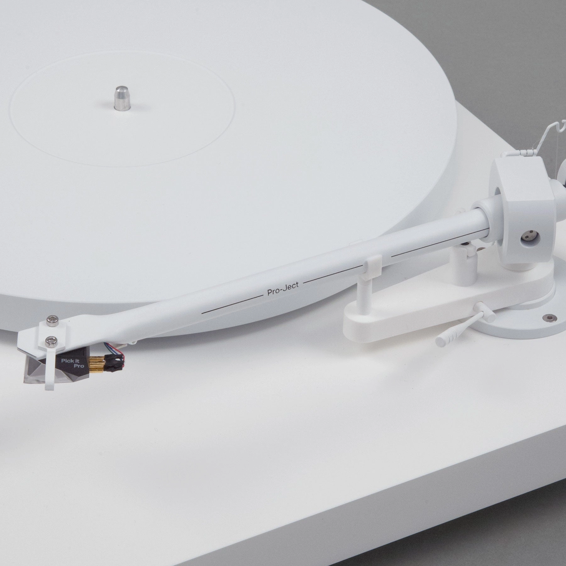Pro-Ject: Debut PRO B Turntable - Special Edition White
