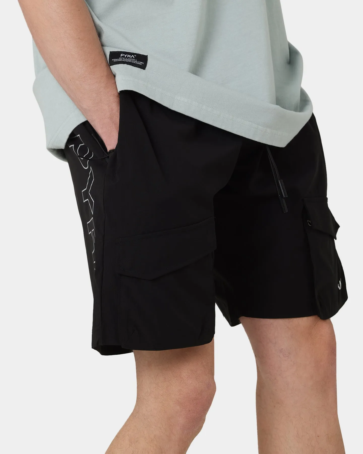 PYRA Shorts Cargo Flex Noir