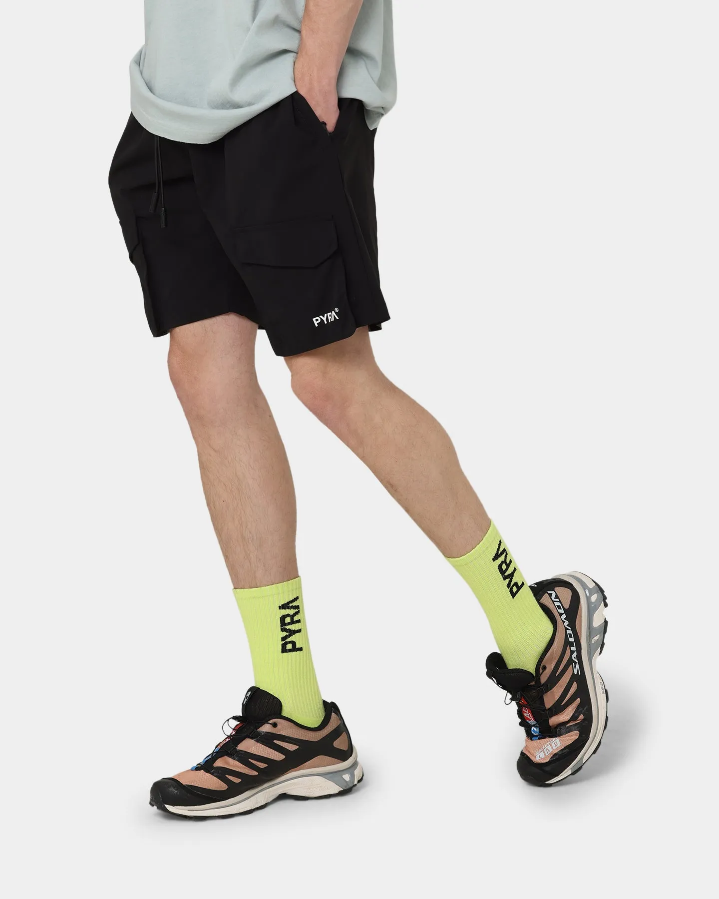PYRA Shorts Cargo Flex Noir