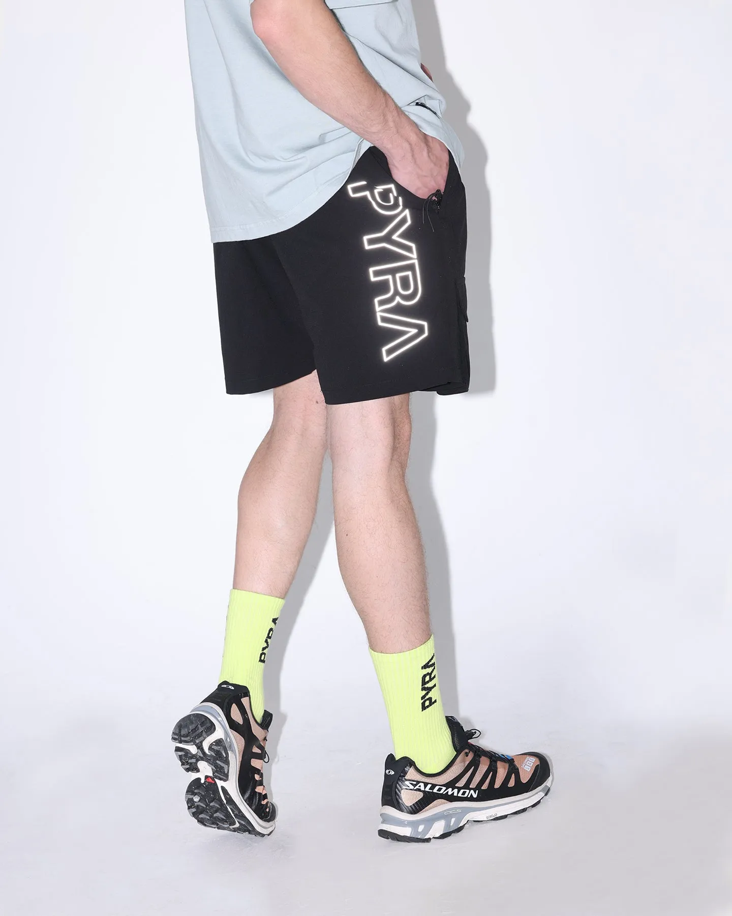 PYRA Shorts Cargo Flex Noir