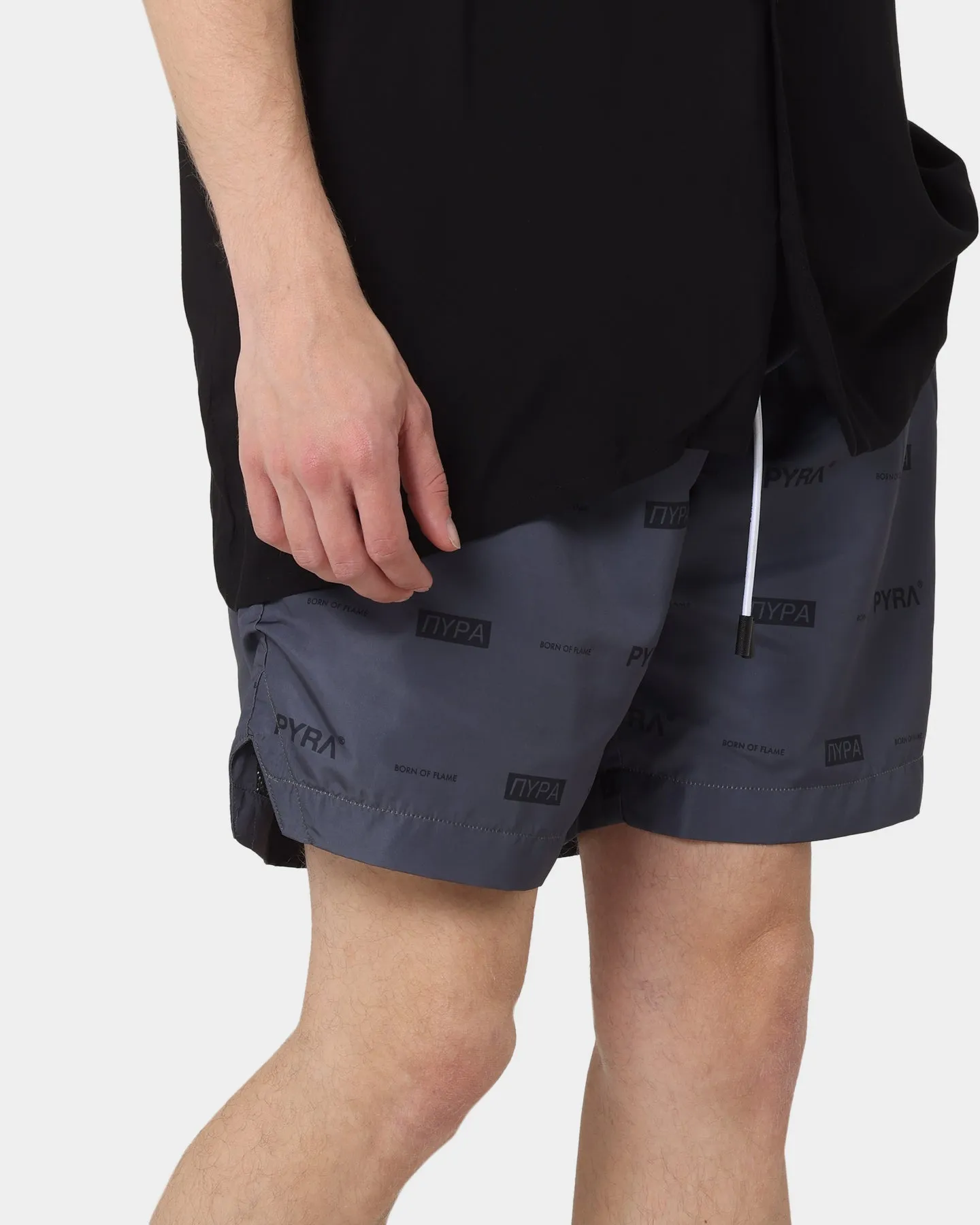 PYRA Shorts à Parachute Noir/Noir