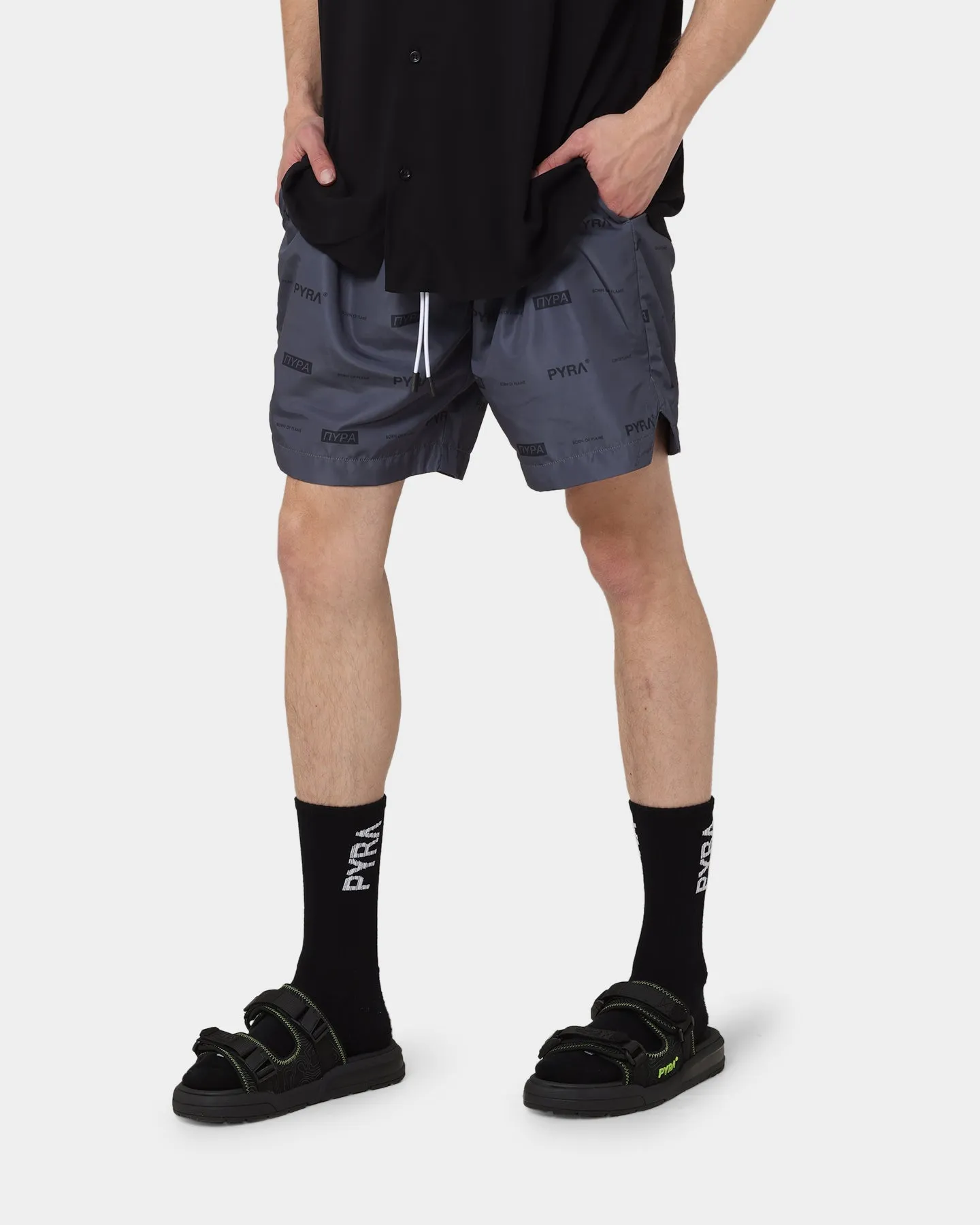 PYRA Shorts à Parachute Noir/Noir