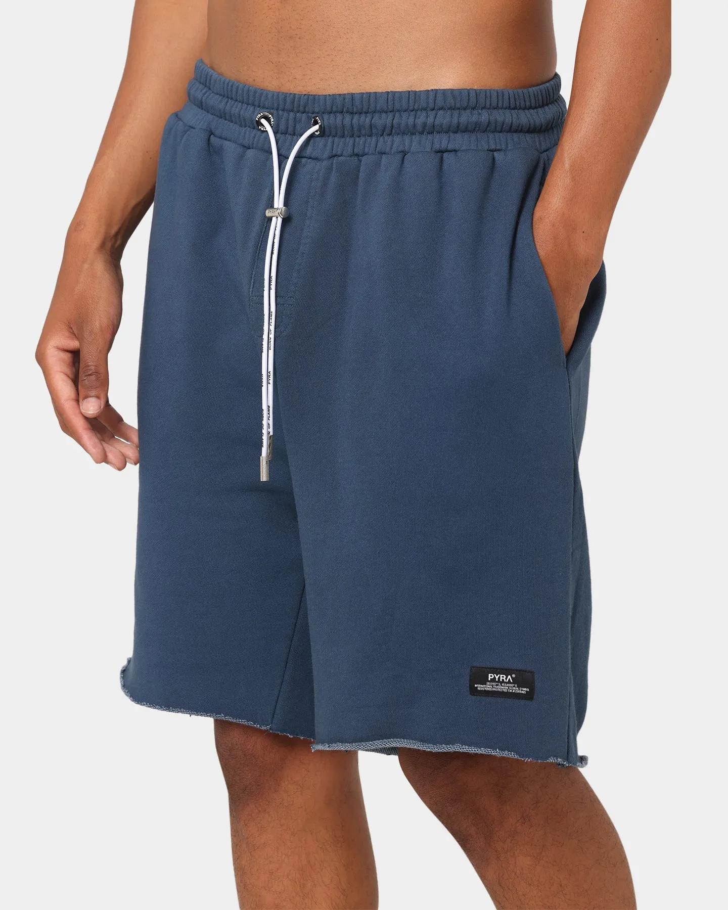 PYRA Shorts décontractés Raw en marine