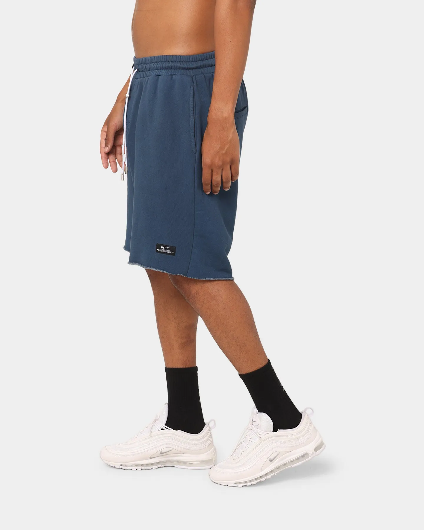 PYRA Shorts décontractés Raw en marine