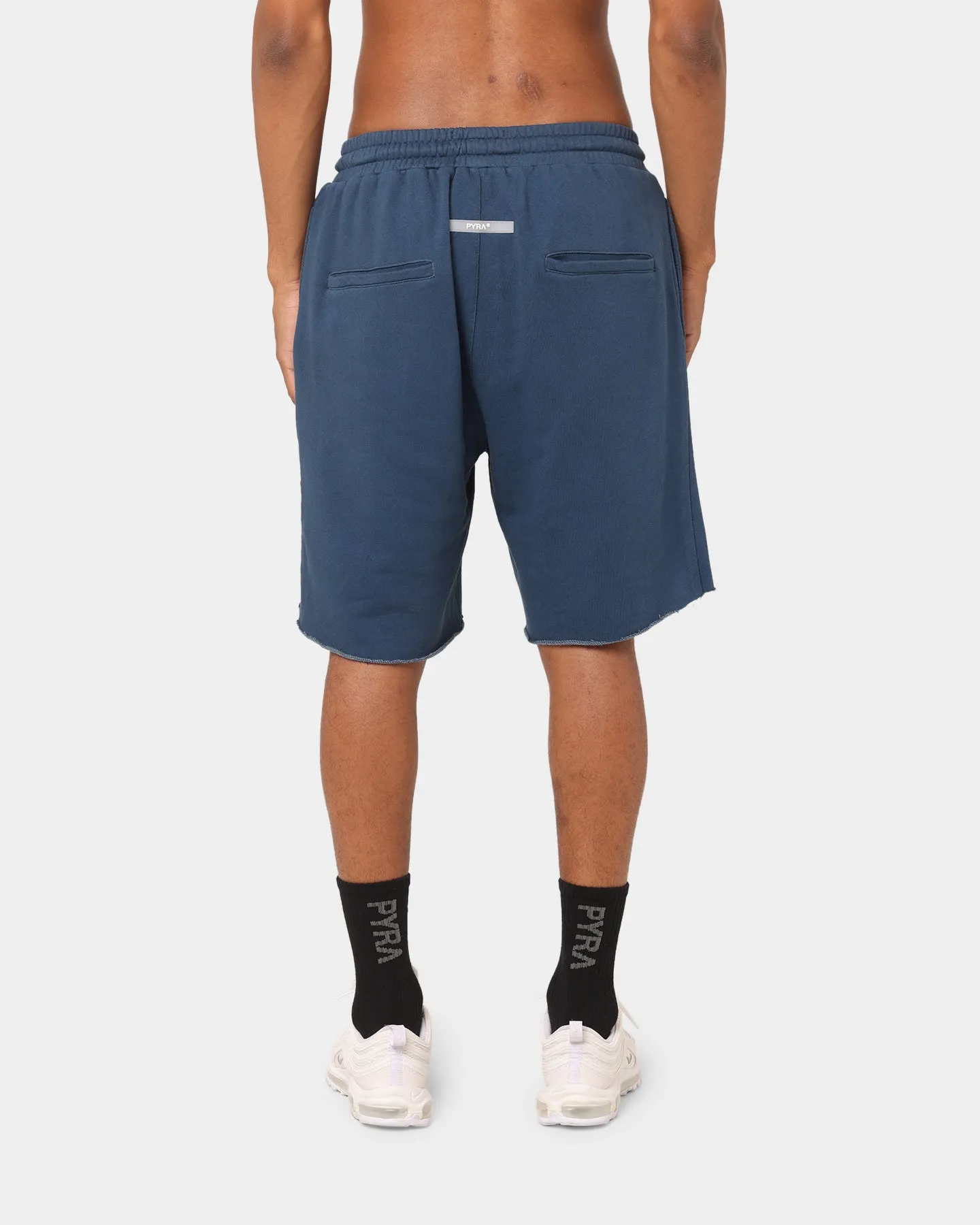PYRA Shorts décontractés Raw en marine