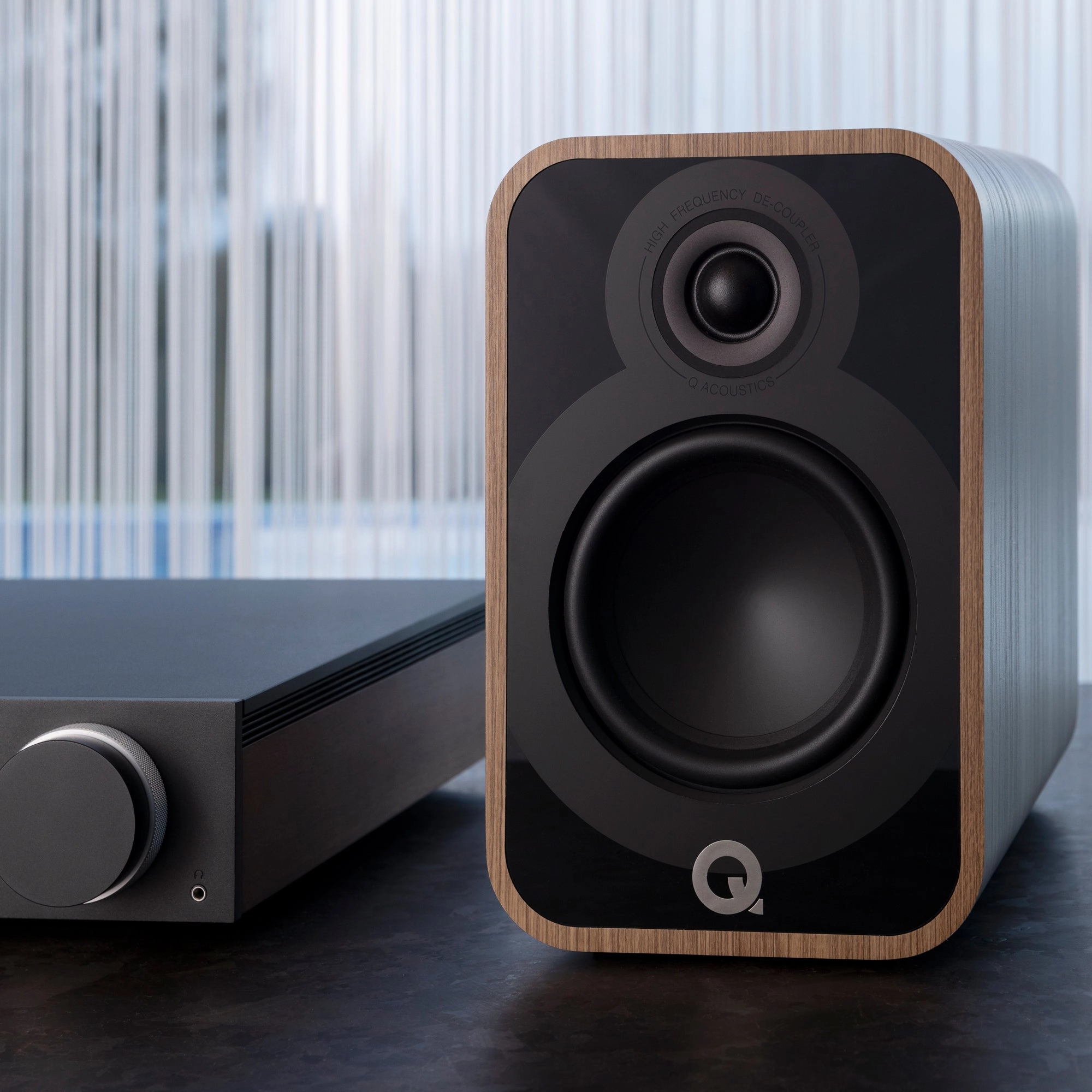 Q Acoustics 5010 Bookshelf Speakers (B-Stock)