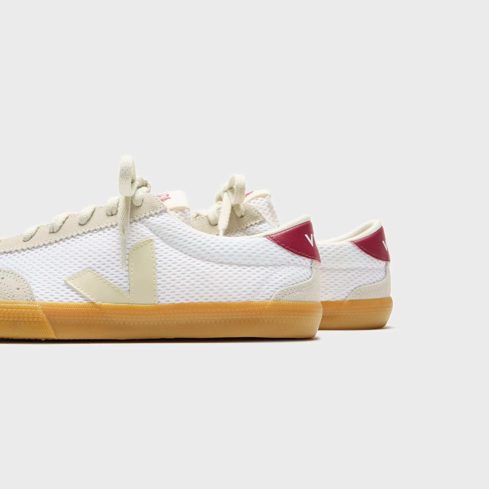 Scalloped Hem Veja Volley Lunar - Pierre Marsala