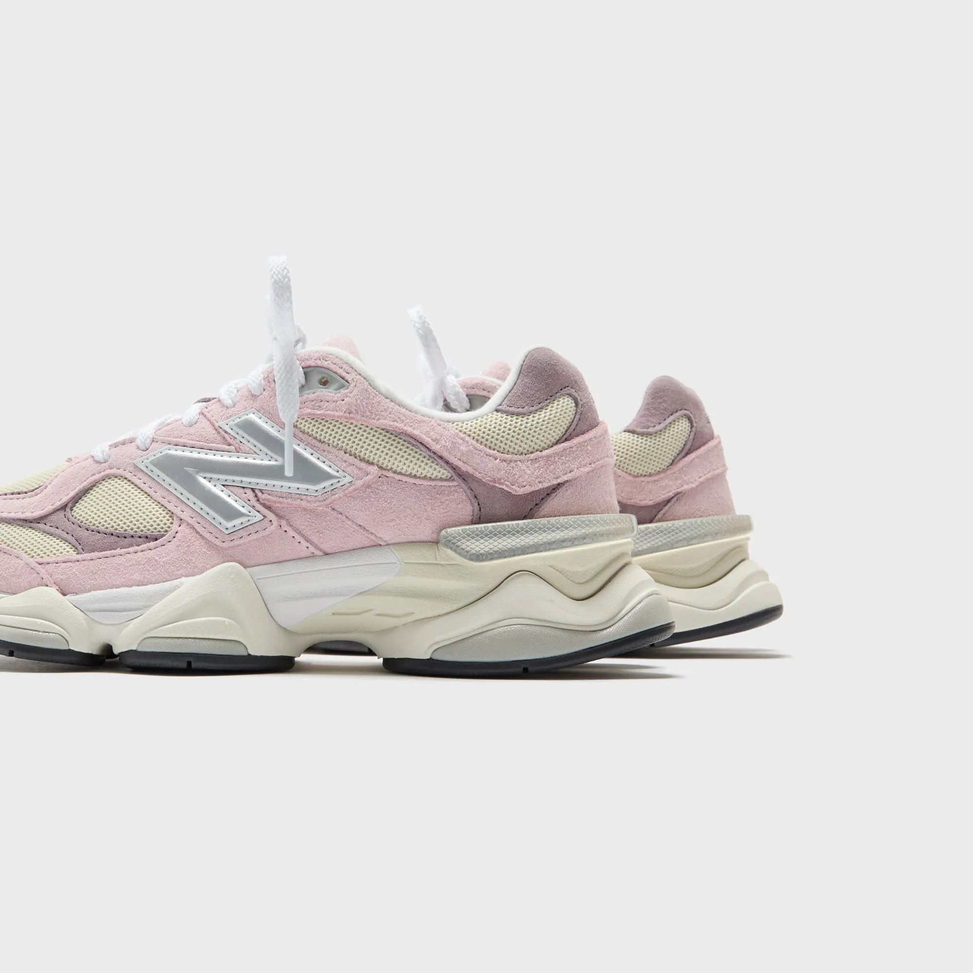 New Balance 9060 - Rose Sugar / /Angora / Ice Wine HighTech Trend - Setting