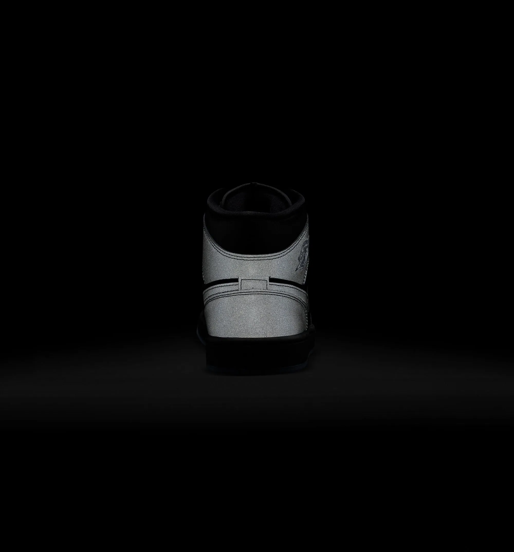 Air Jordan 1 Mid Se Mens Lifestyle Shoe - Black/Grey Simple Heels