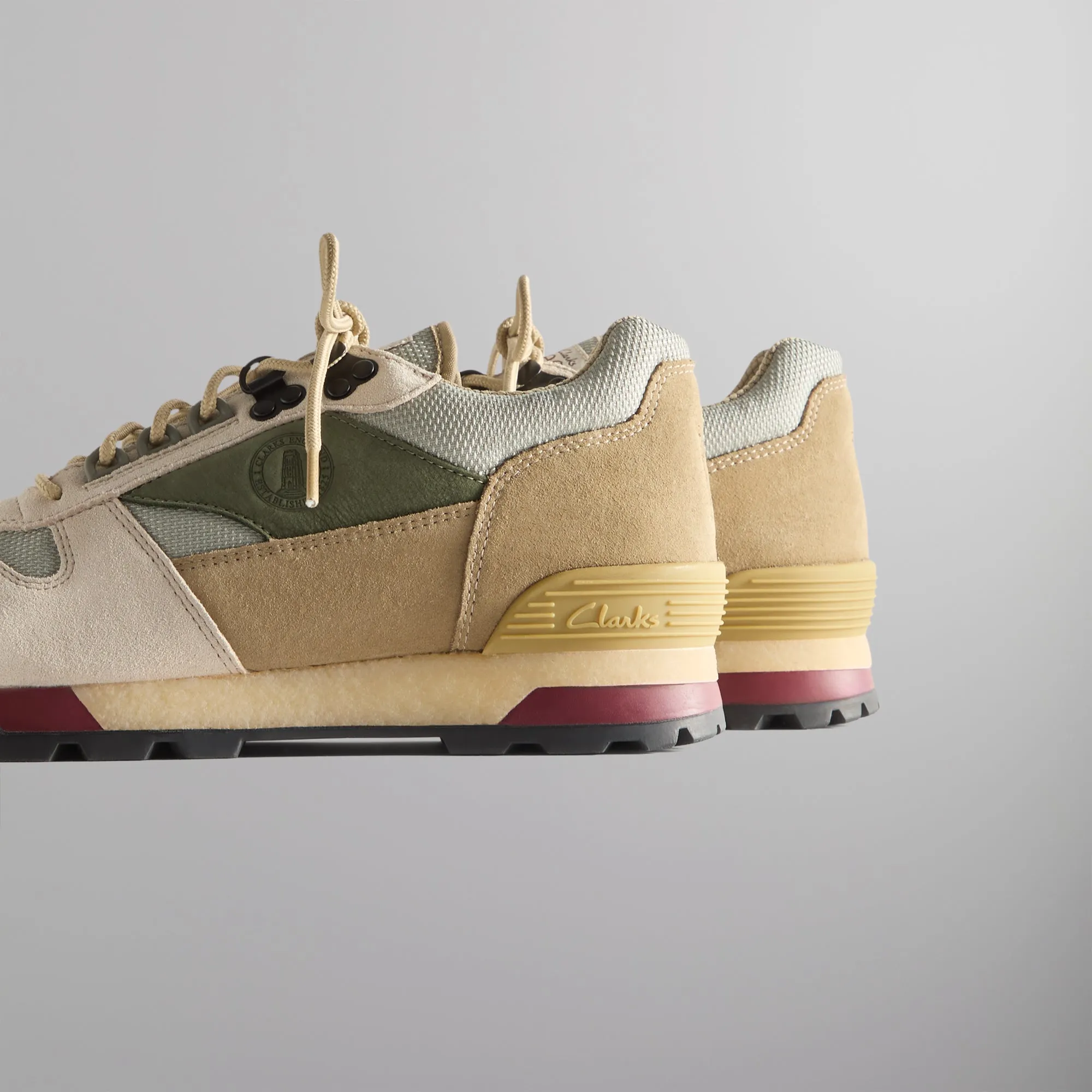 8Th St By Ronnie Fieg For Clarks Originals Laddow - Sand Combi Supportive Shoes