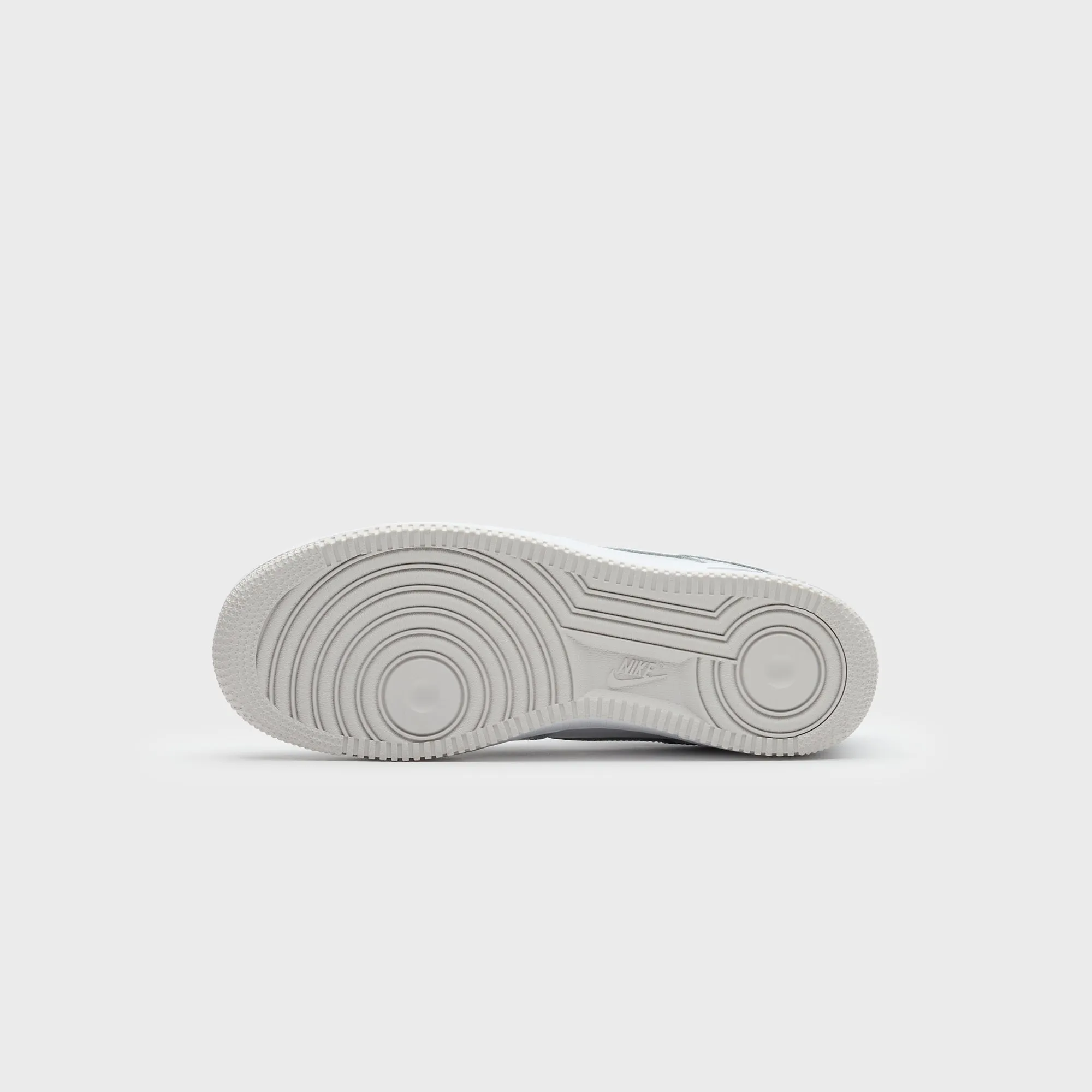 Ventilated Mesh Technology Non Marking Socks Nike Air Force 1 07 Lv8 - Edge Wolf Grey / White / Vast Grey