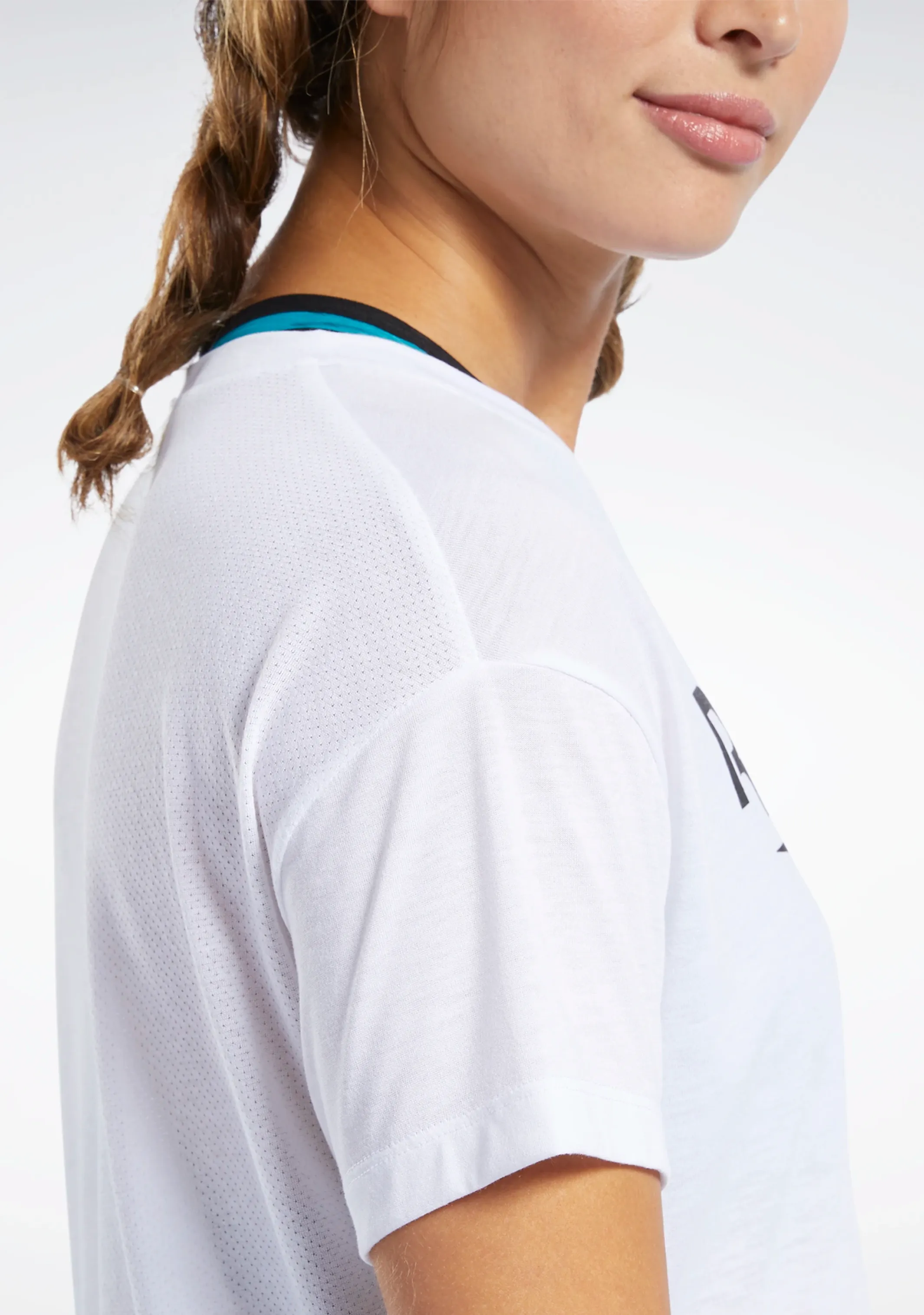 Reebok Womens Workout Ready Supremium Logo Tee Tag Trim