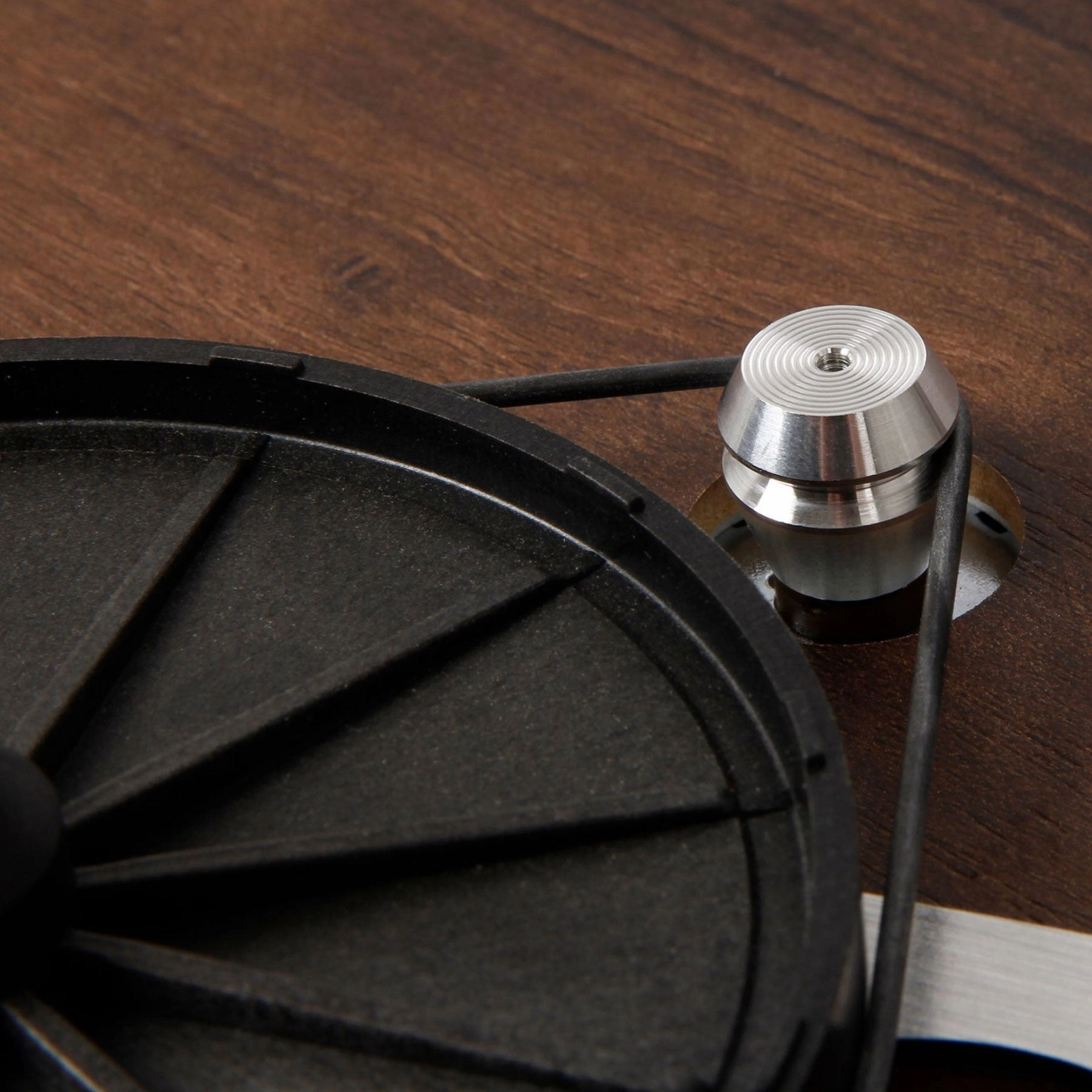 Rega: Planar 3 Turntable - 50th Anniversary Edition / Walnut