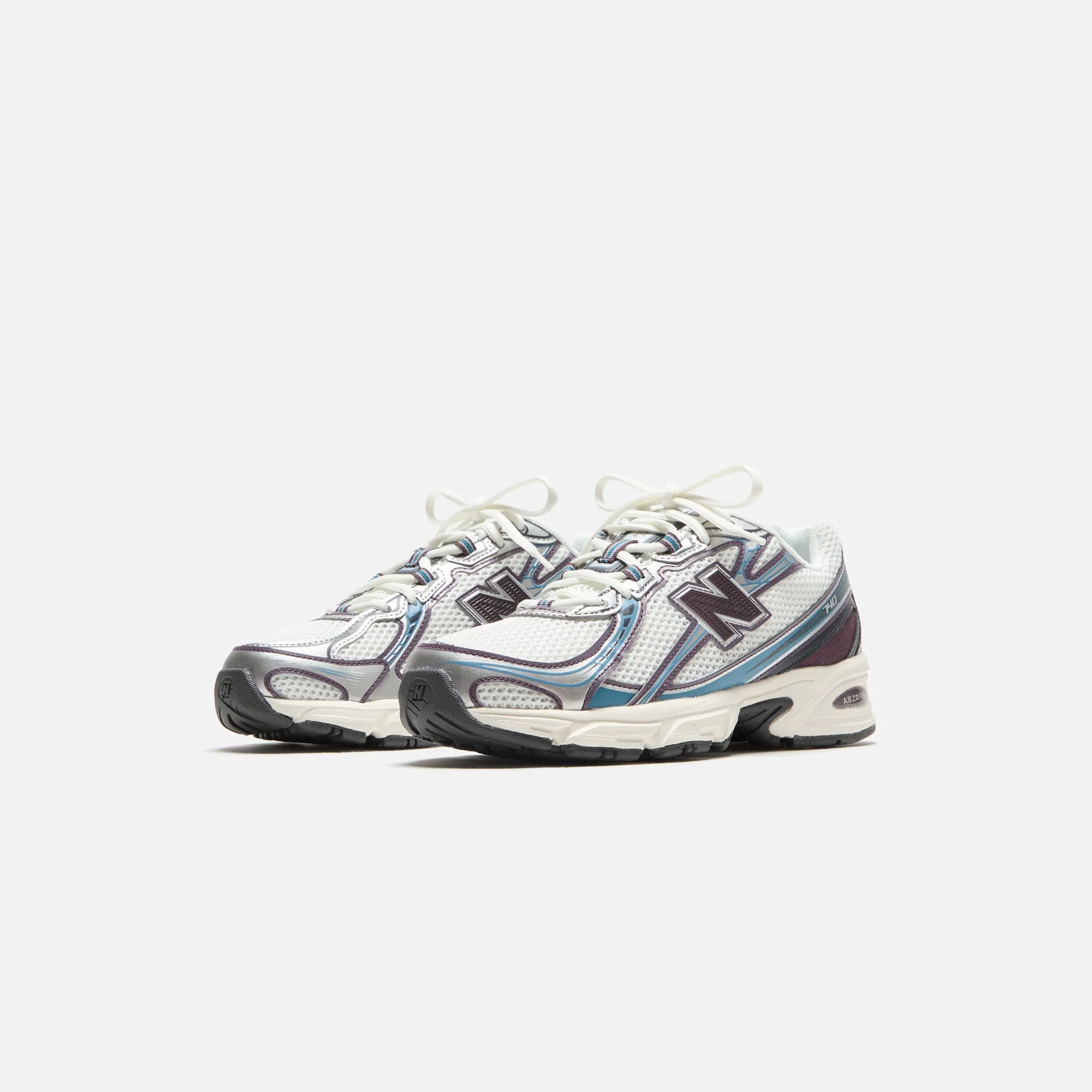 Ease In Use Comfort New Balance 740 - Plum Brown / Sea Stone