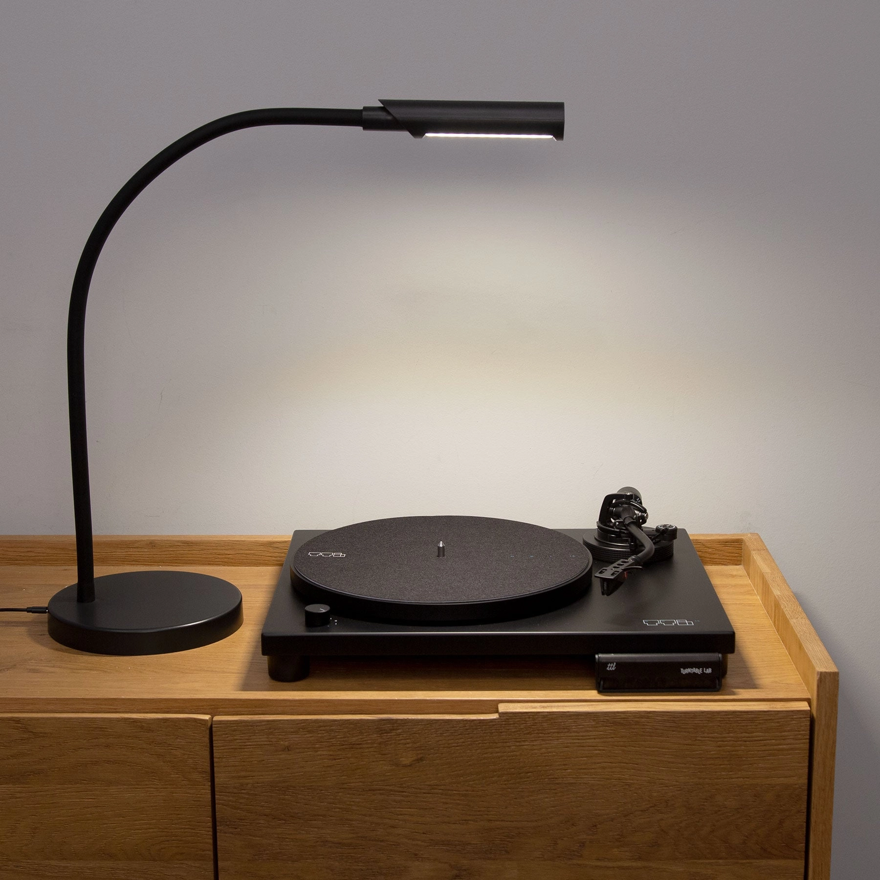 Reliable Corp.: UberLight Flex Turntable Lamp - Black / Tabletop Model hi-fi DAC amp combo,hi-fi speaker impedance matcher,hi-fi RCA switch