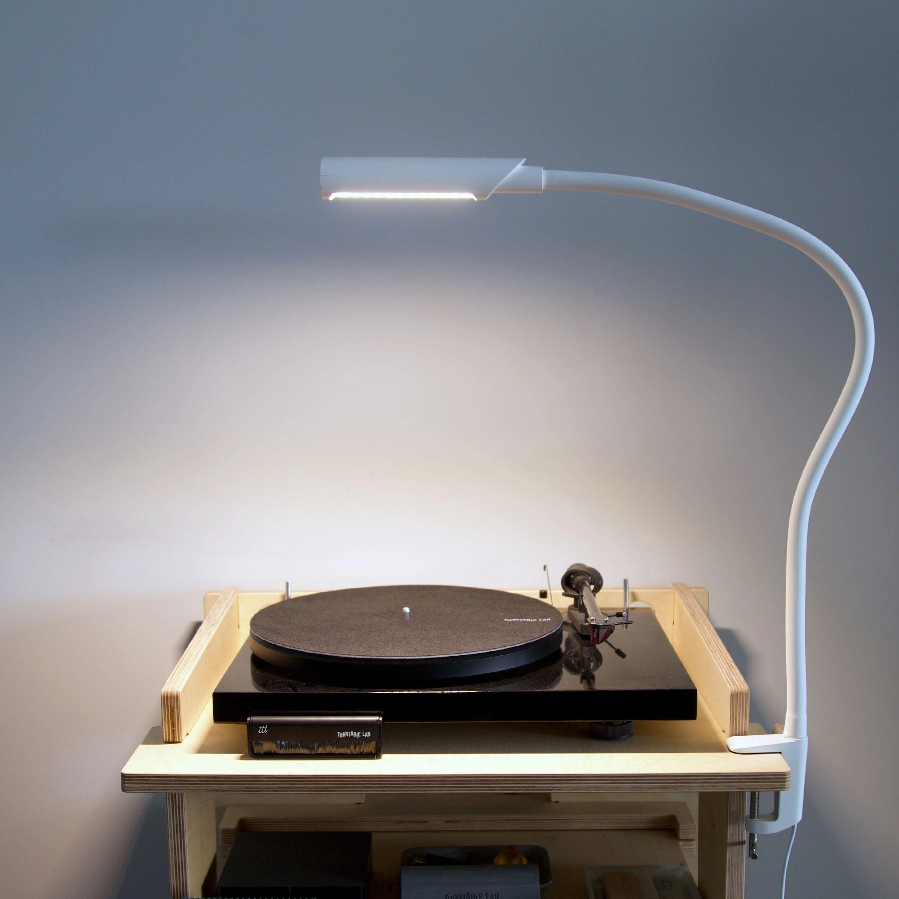 Reliable Corp.: UberLight Flex Turntable Task Lamp - White / Clamp Model hi-fi digital music server,hi-fi speaker wall mount,hi-fi amp upgrade
