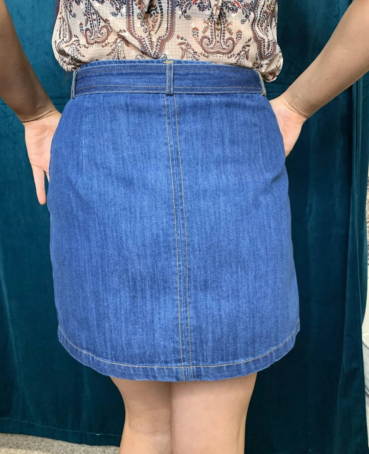 Jupe rétro à ceinture en denim