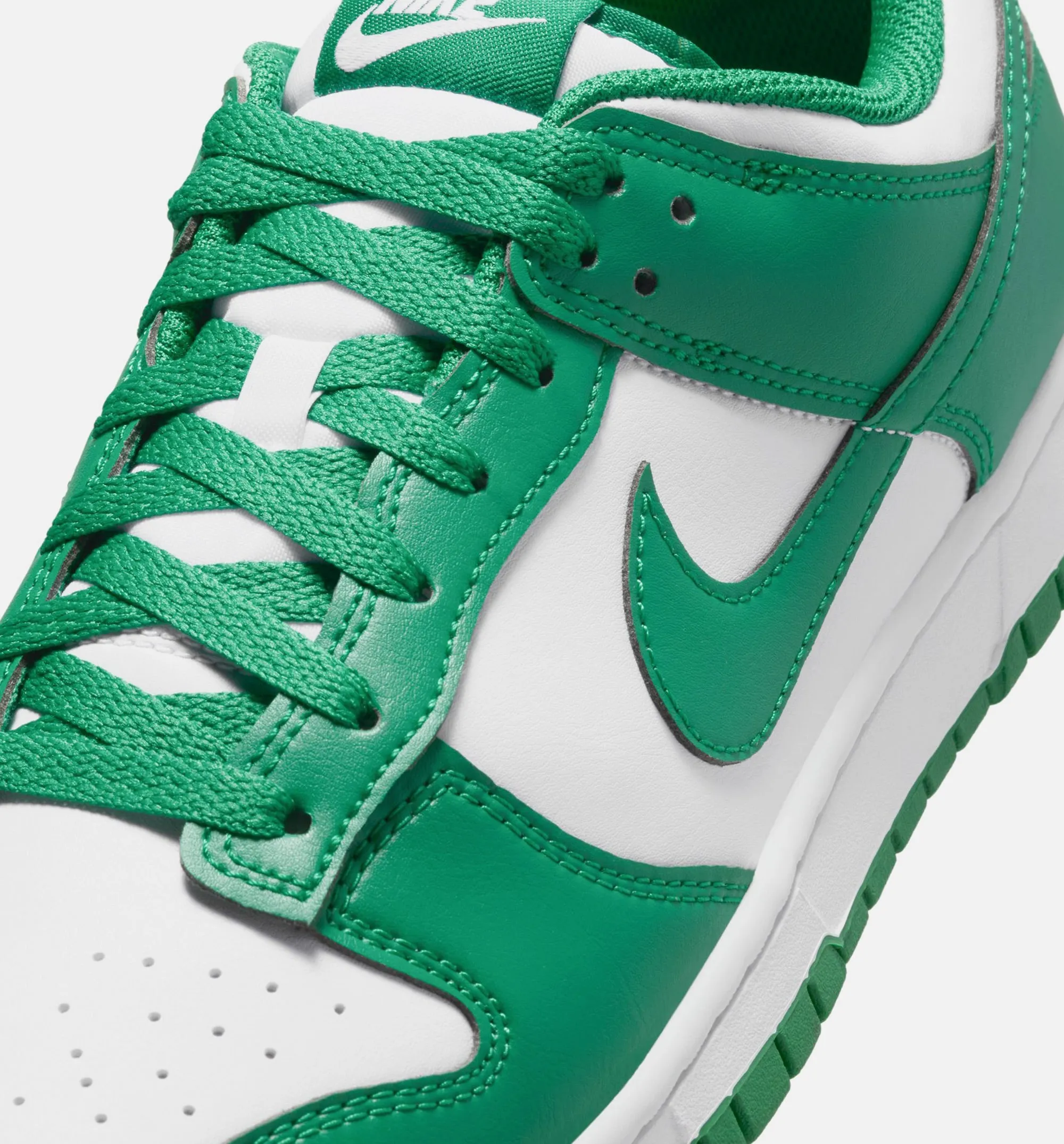 Dunk Low Malachite Mens Lifestyle Shoe - White/Malachite Soft Arch