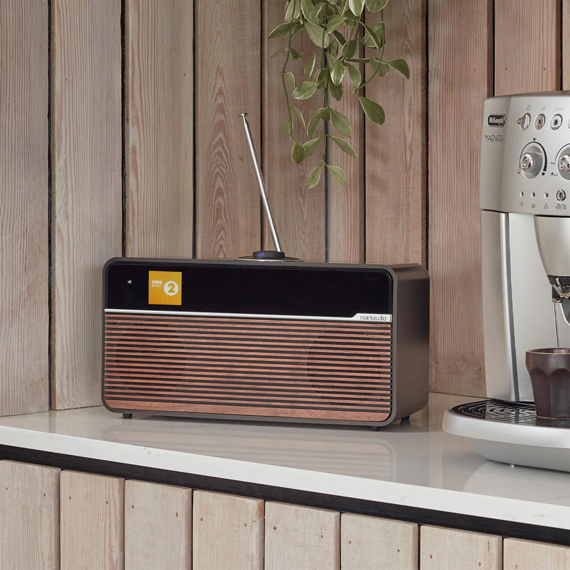 Ruark Audio R2 Mk4 Desktop Radio