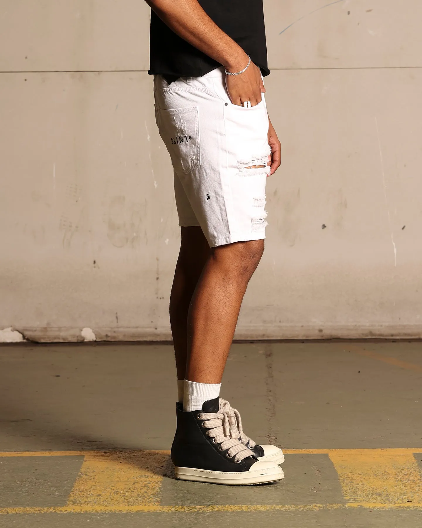 Short Saint Morta Destroyer vieilli blanc