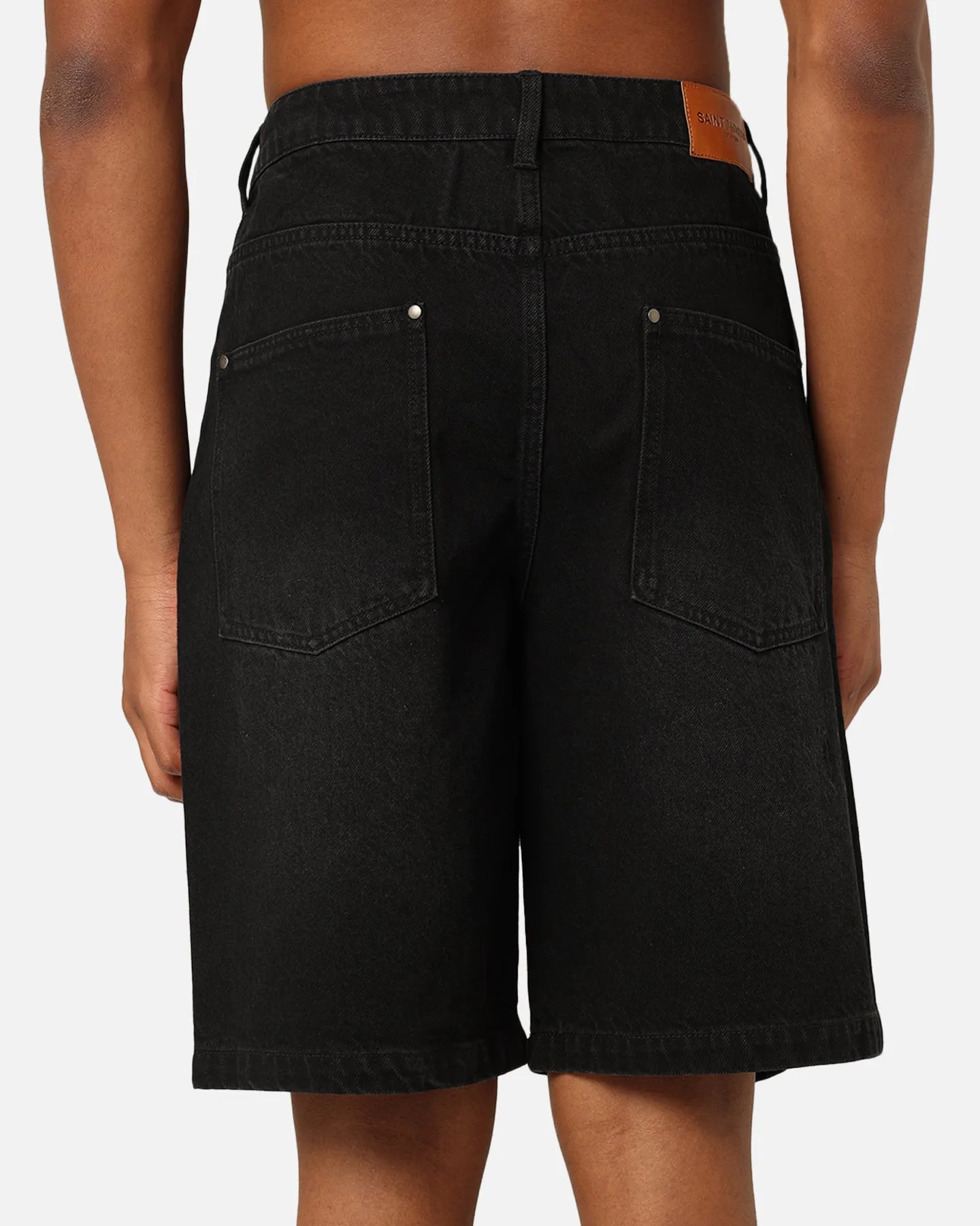 Saint Morta Shorts en Jean à Motif Demi-Crâne Lavé Noir