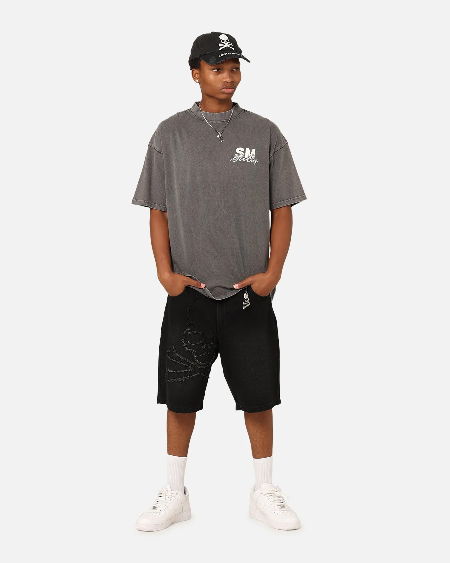 Saint Morta Shorts en Jean à Motif Demi-Crâne Lavé Noir