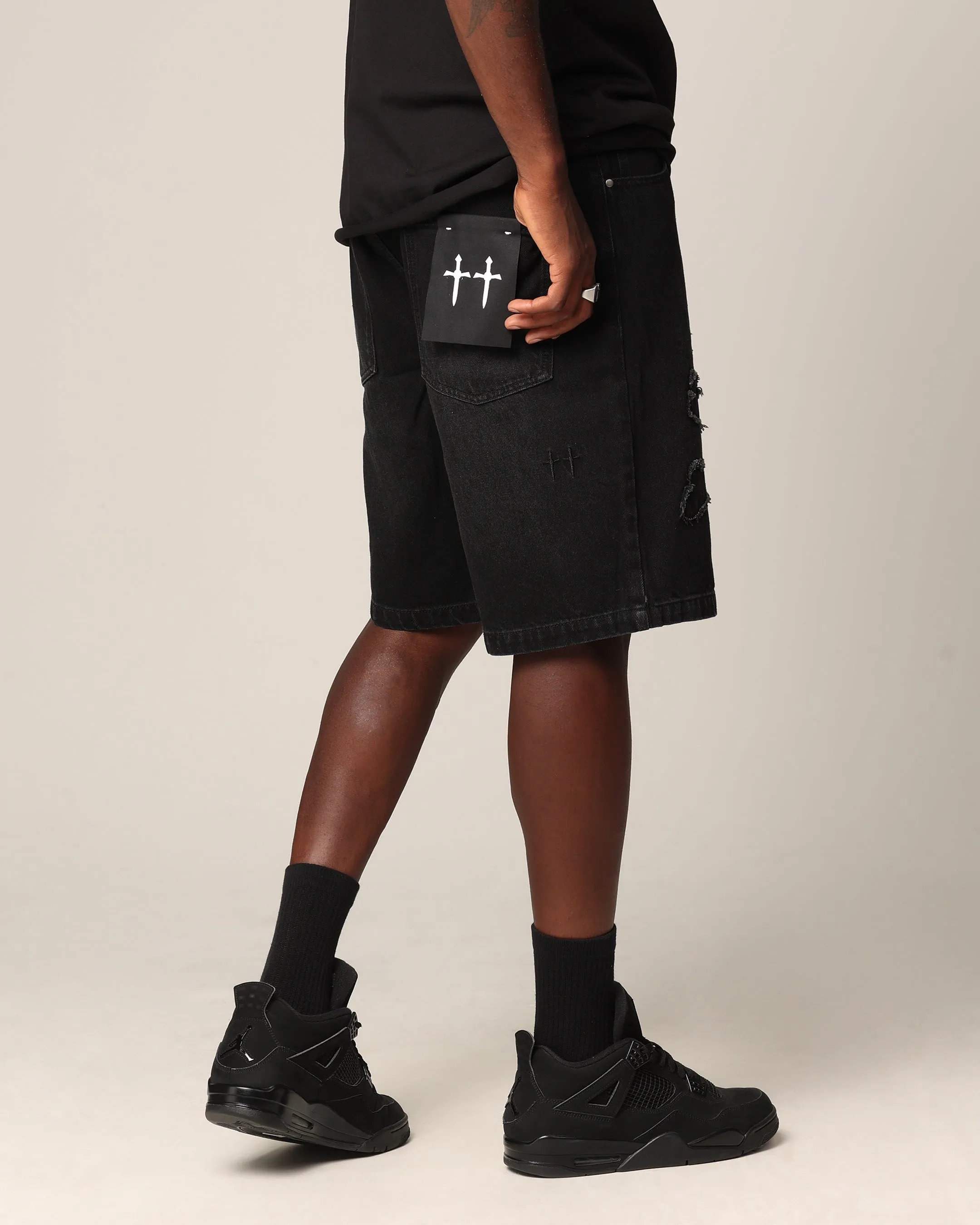 Saint Morta Shorts en Jean à Motif Demi-Crâne Lavé Noir