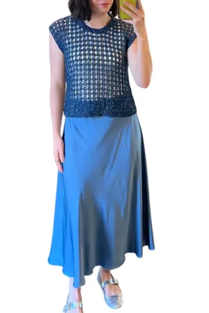 Jupe en satin couleur céleste