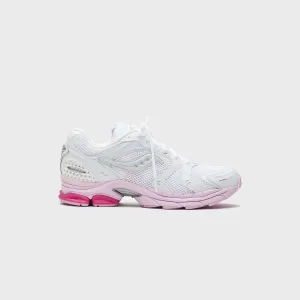 Saucony Wmns Progrid Triumph 4 - White / Pink Comfort Applicability Mesh Air Vent System