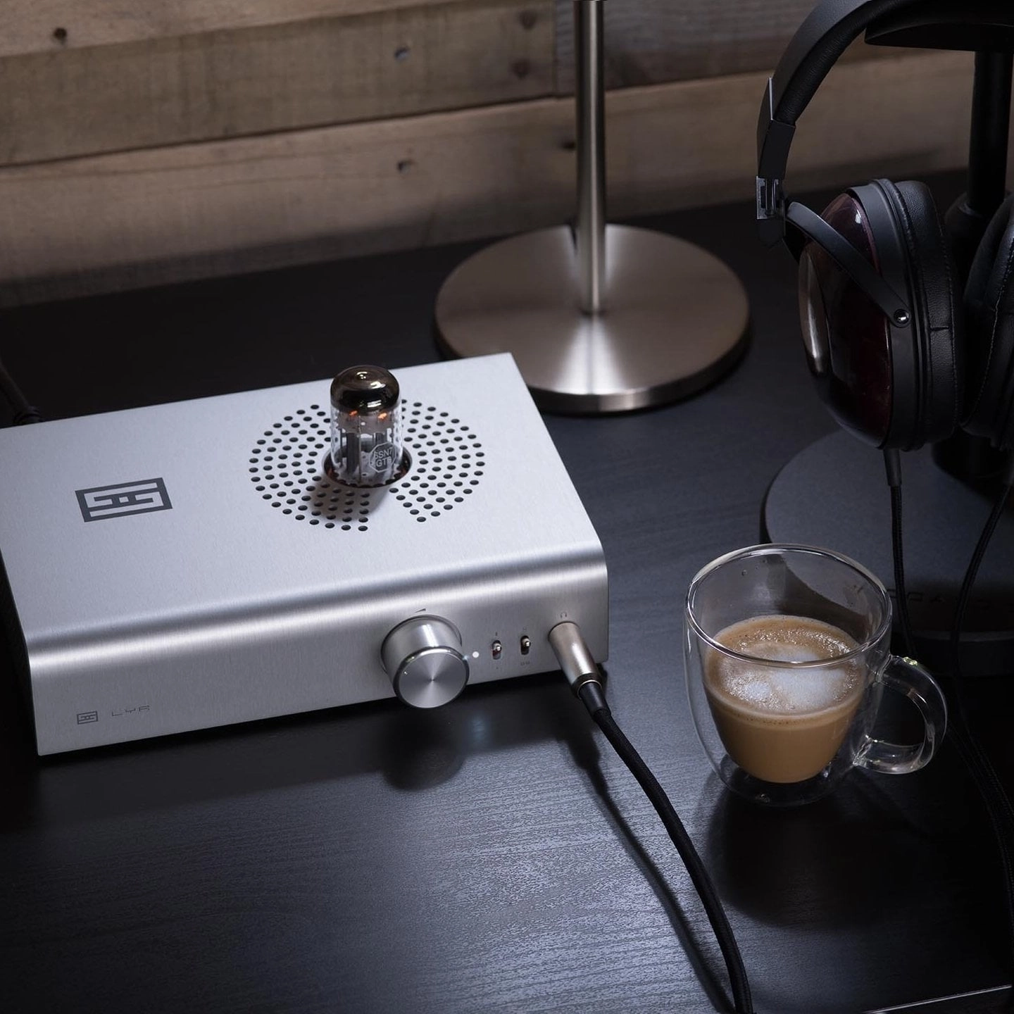 Schiit Audio Lyr 3 Hybrid Headphone Amplifier
