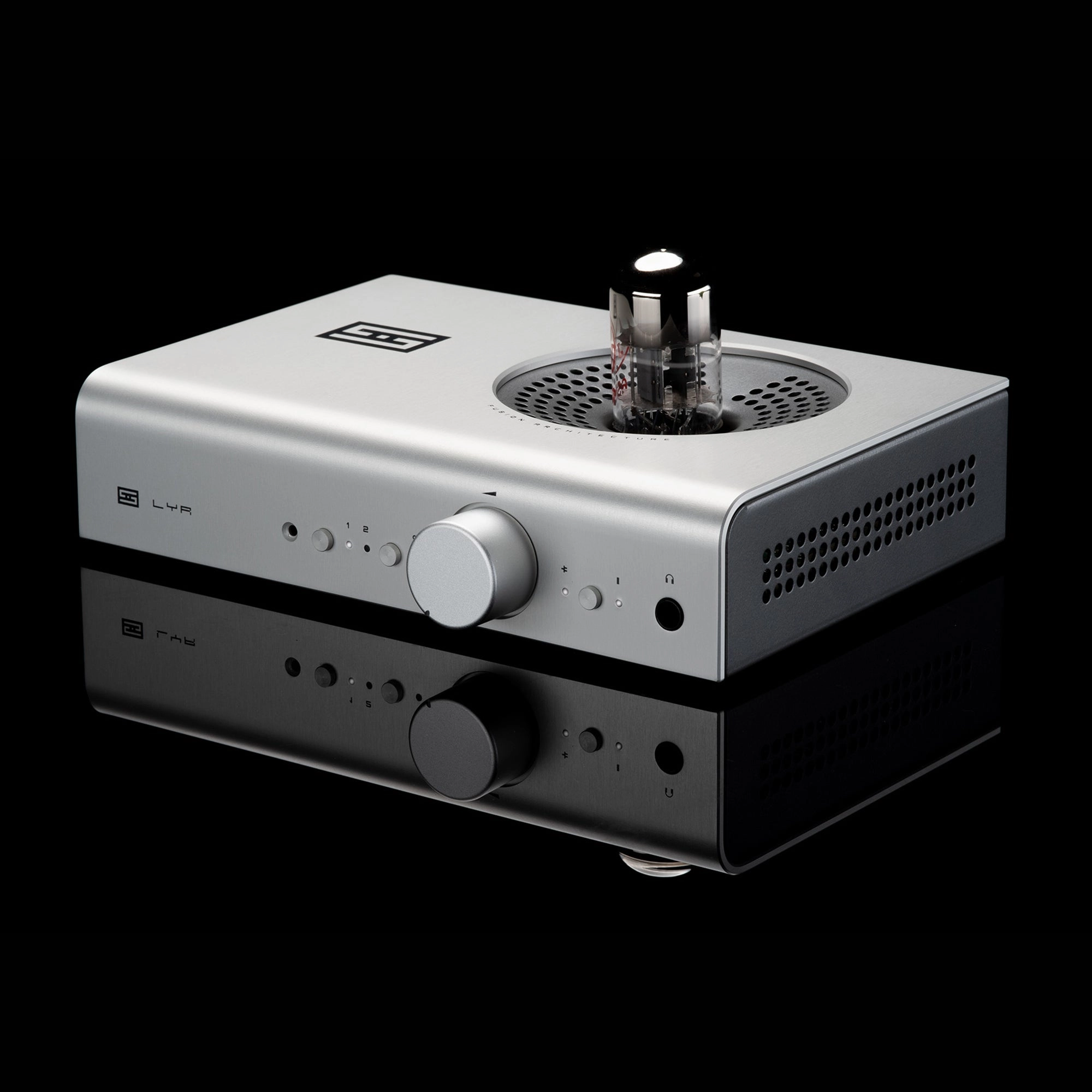 Schiit Audio Lyr  Hybrid Headphone Amplifier