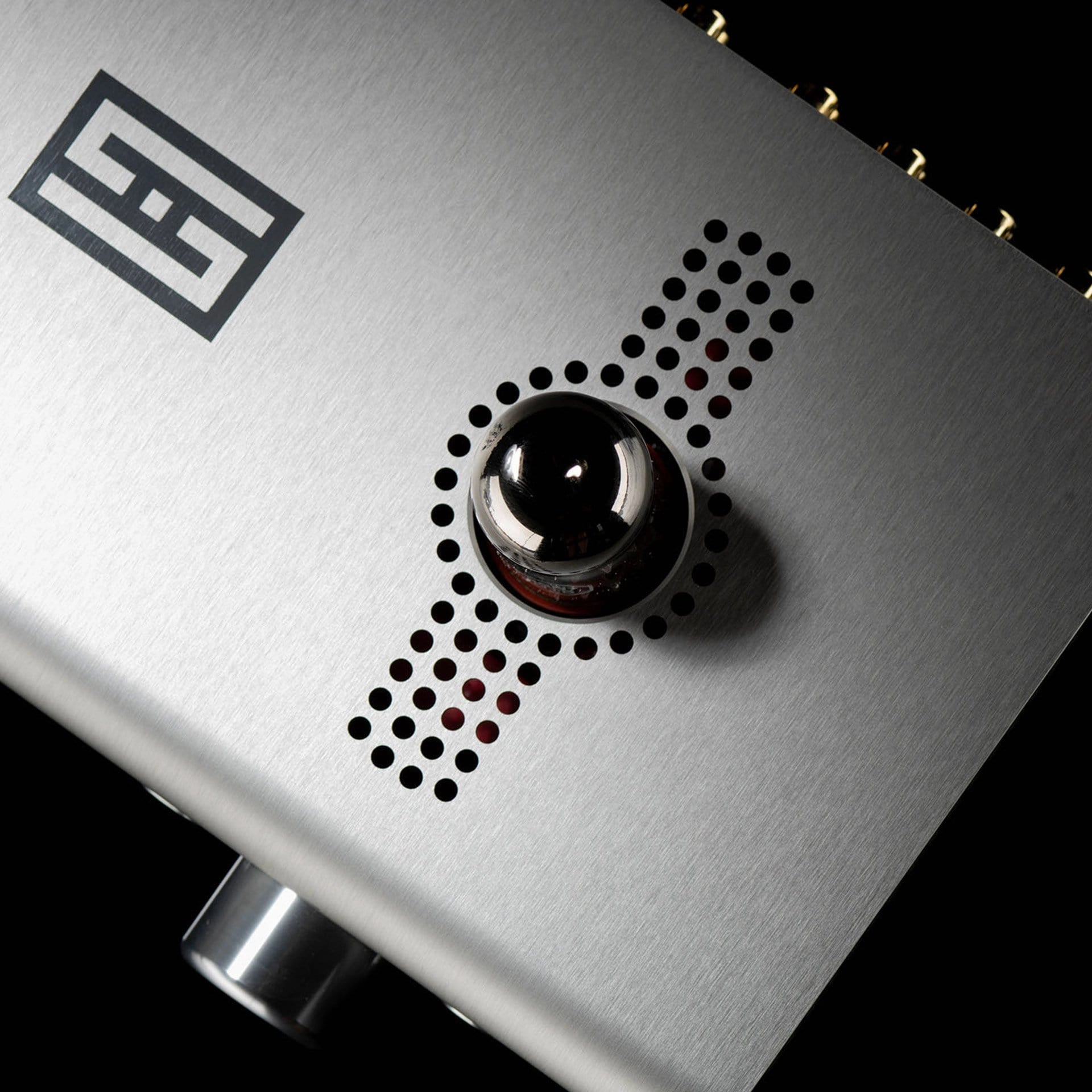 Schiit Audio Saga   Stereo Pre-Amplifier
