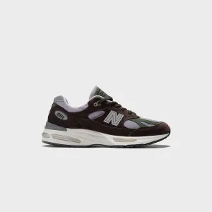 Feel the Energy Step Out Boldly New Balance Made In Uk 991V2 - Brown / Douglas Fir