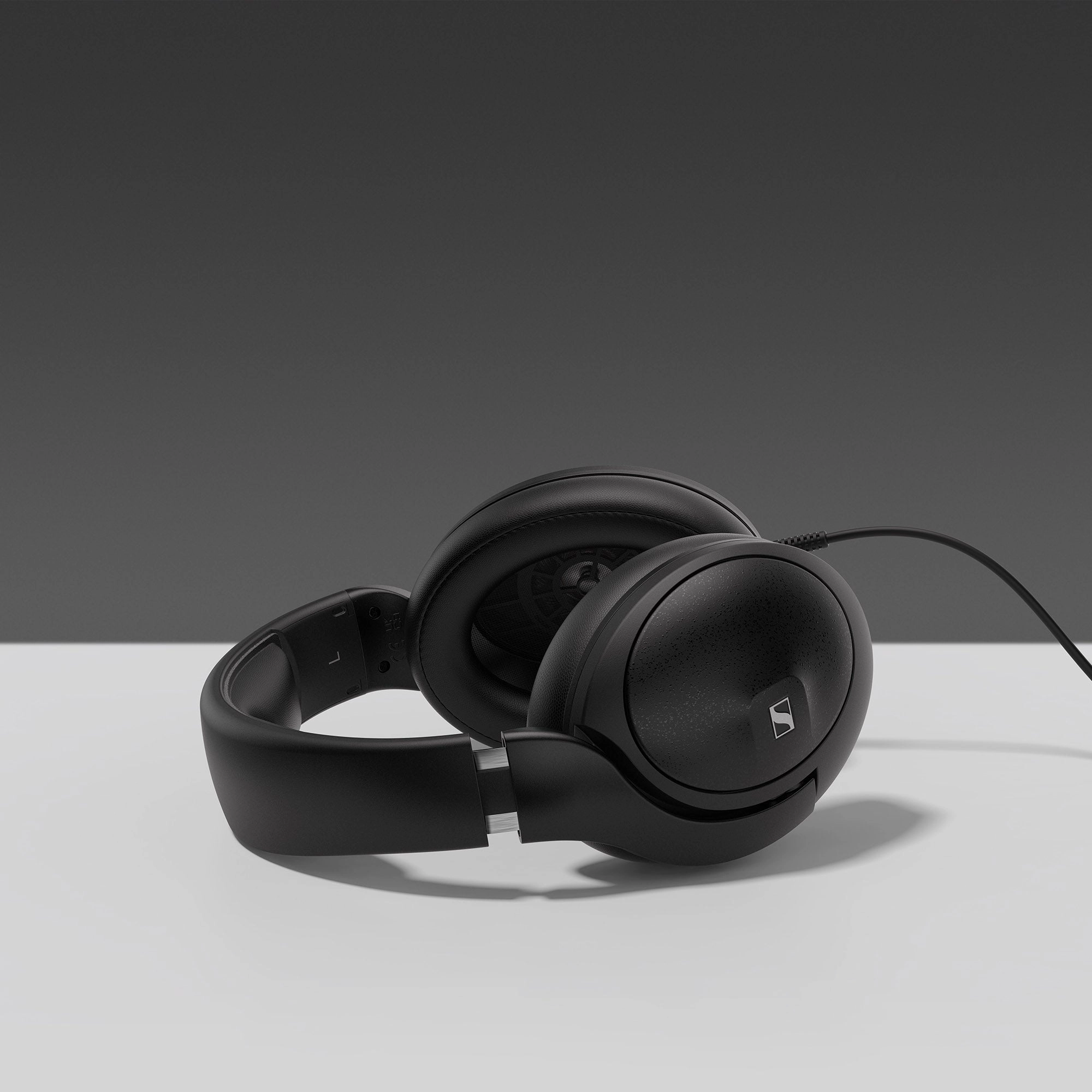 Sennheiser HD 620S Closed Back Headphones