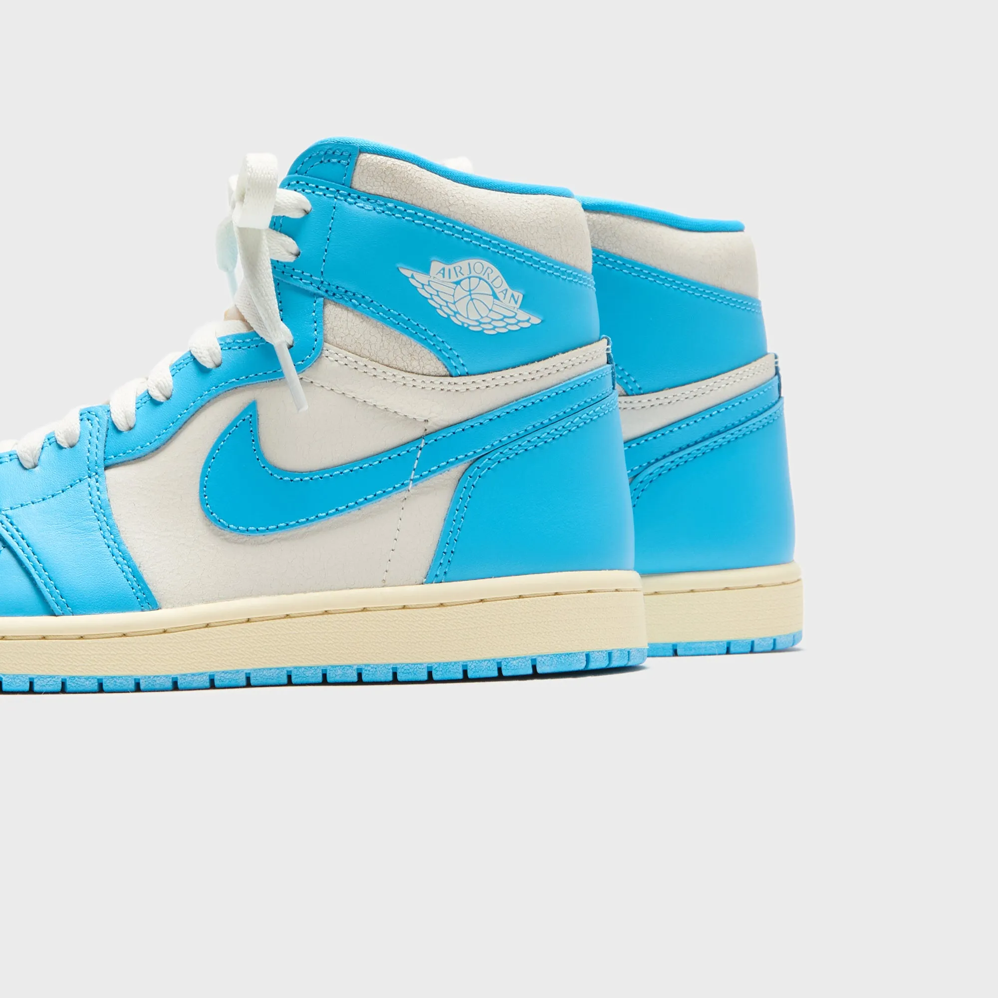 Jordan Air Jordan 1 High Retro Og - Dark Powder Blue / Blue / Sail Air - Filled Slippers