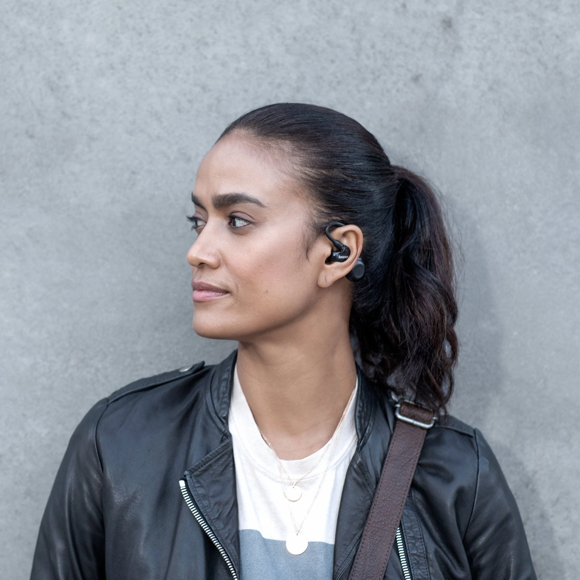 Shure AONIC 215 True Wireless Sound Isolating Earphones