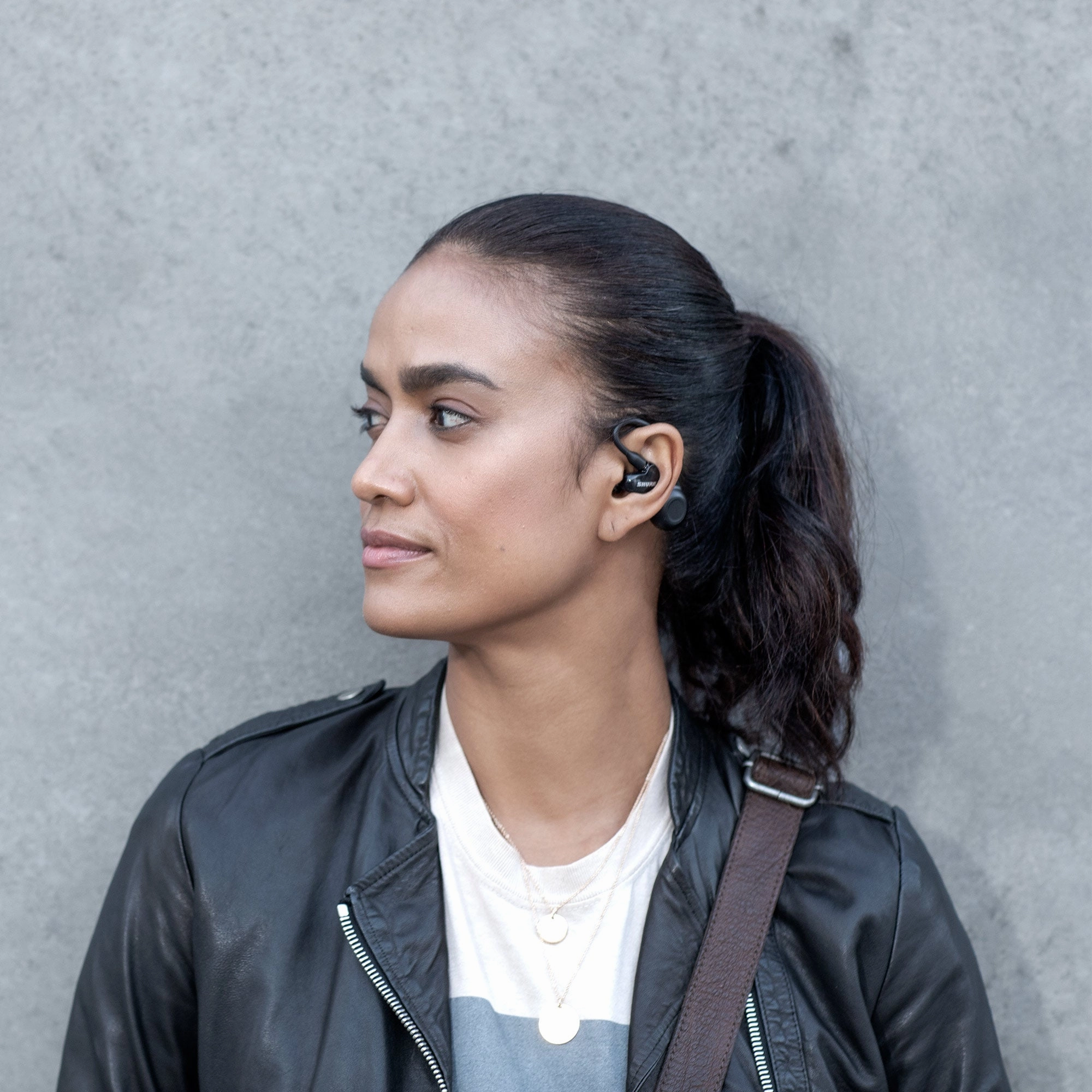 Shure AONIC 215 True Wireless Sound Isolating Earphones