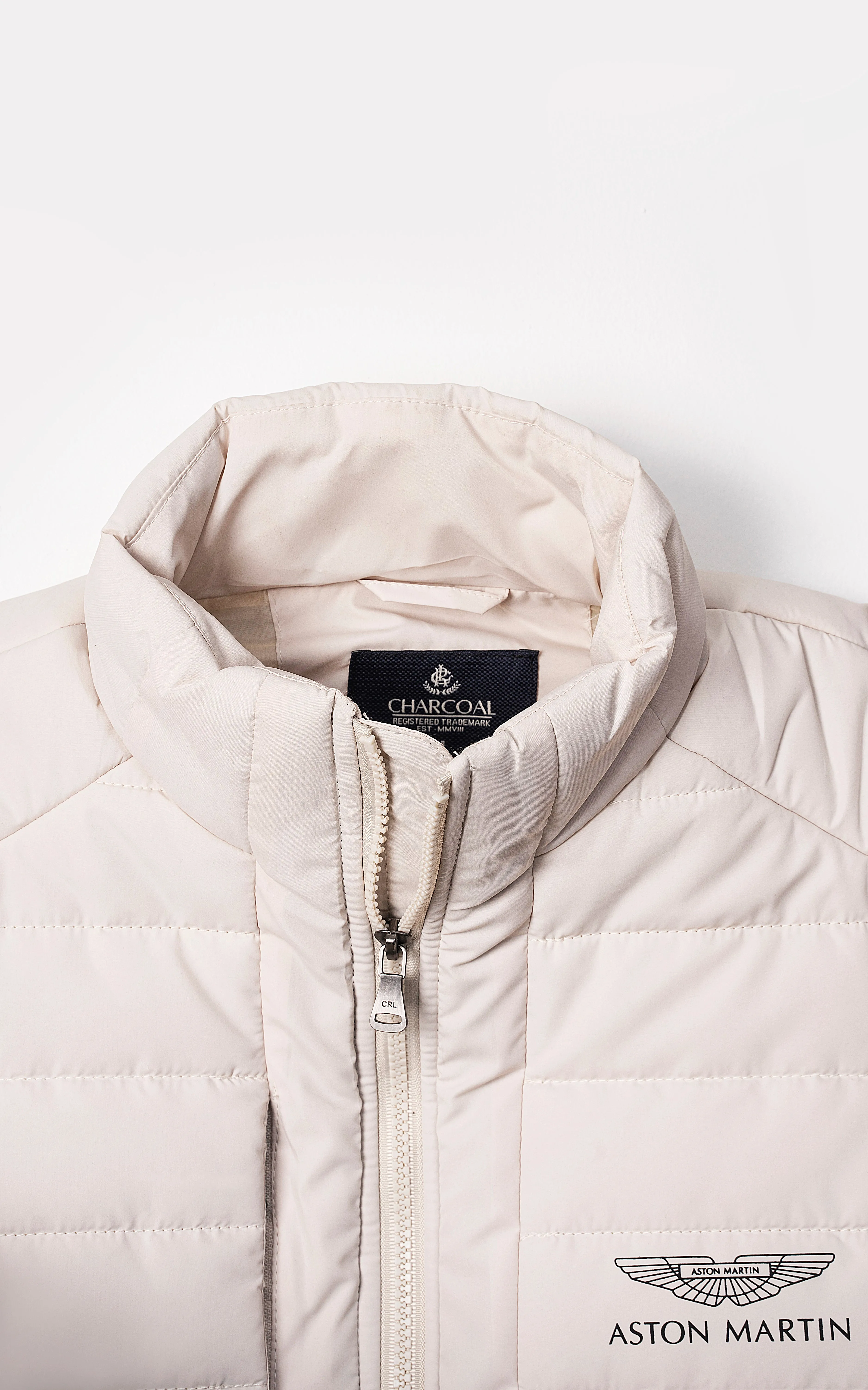 Signature  Sleeveless Jacket Beige Relaxing Wear