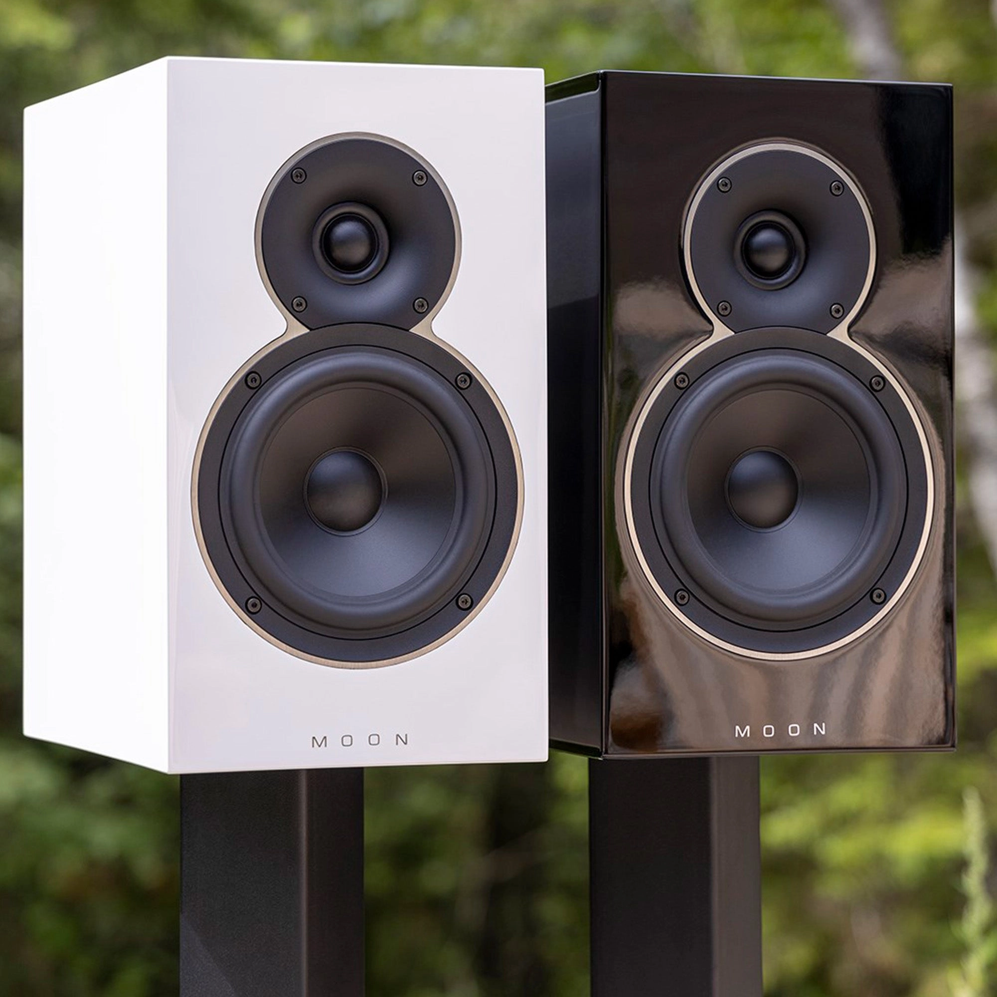 Simaudio MOON Voice 22 Loudspeakers & Stands Bundle (Pair)