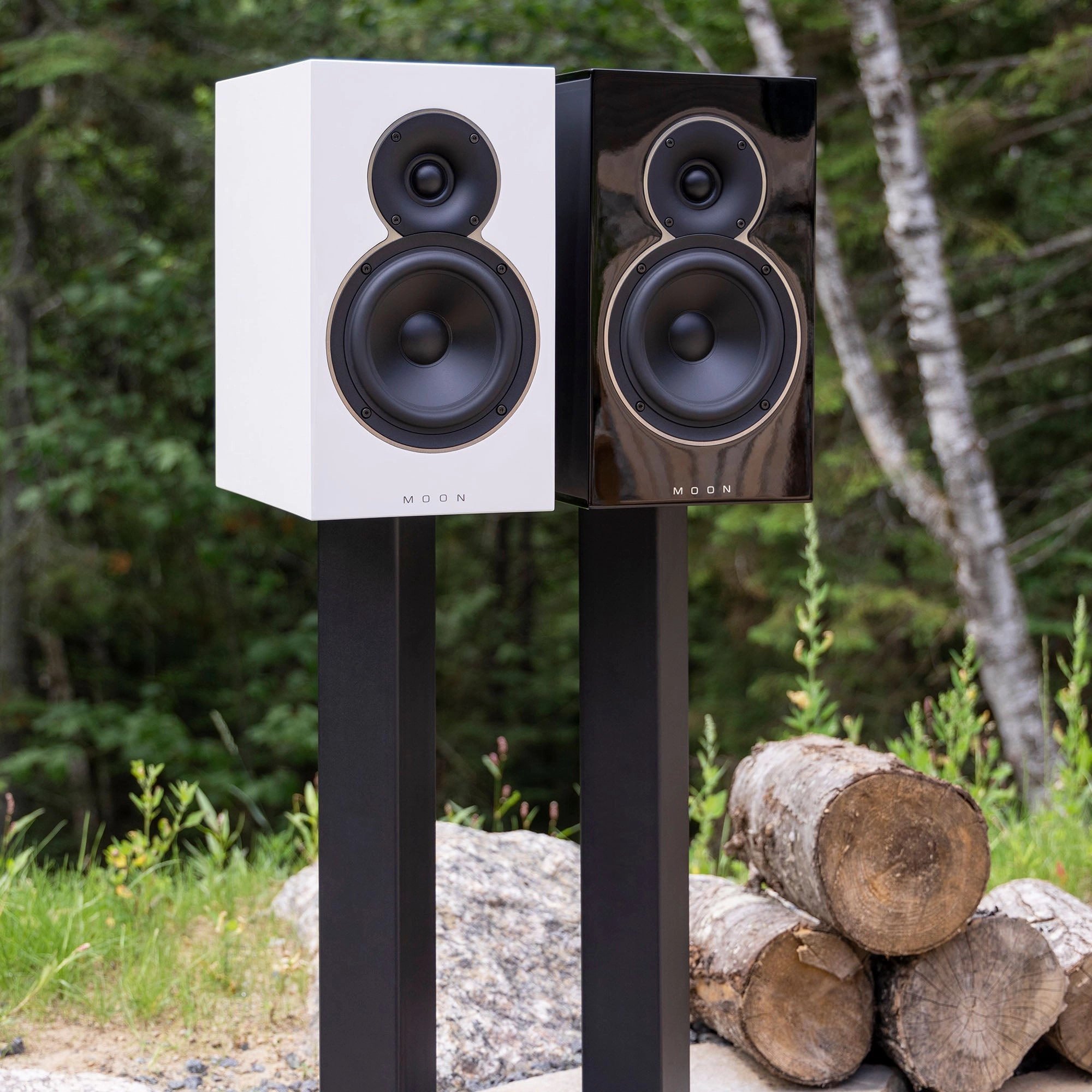Simaudio MOON Voice 22 Loudspeakers & Stands Bundle (Pair)