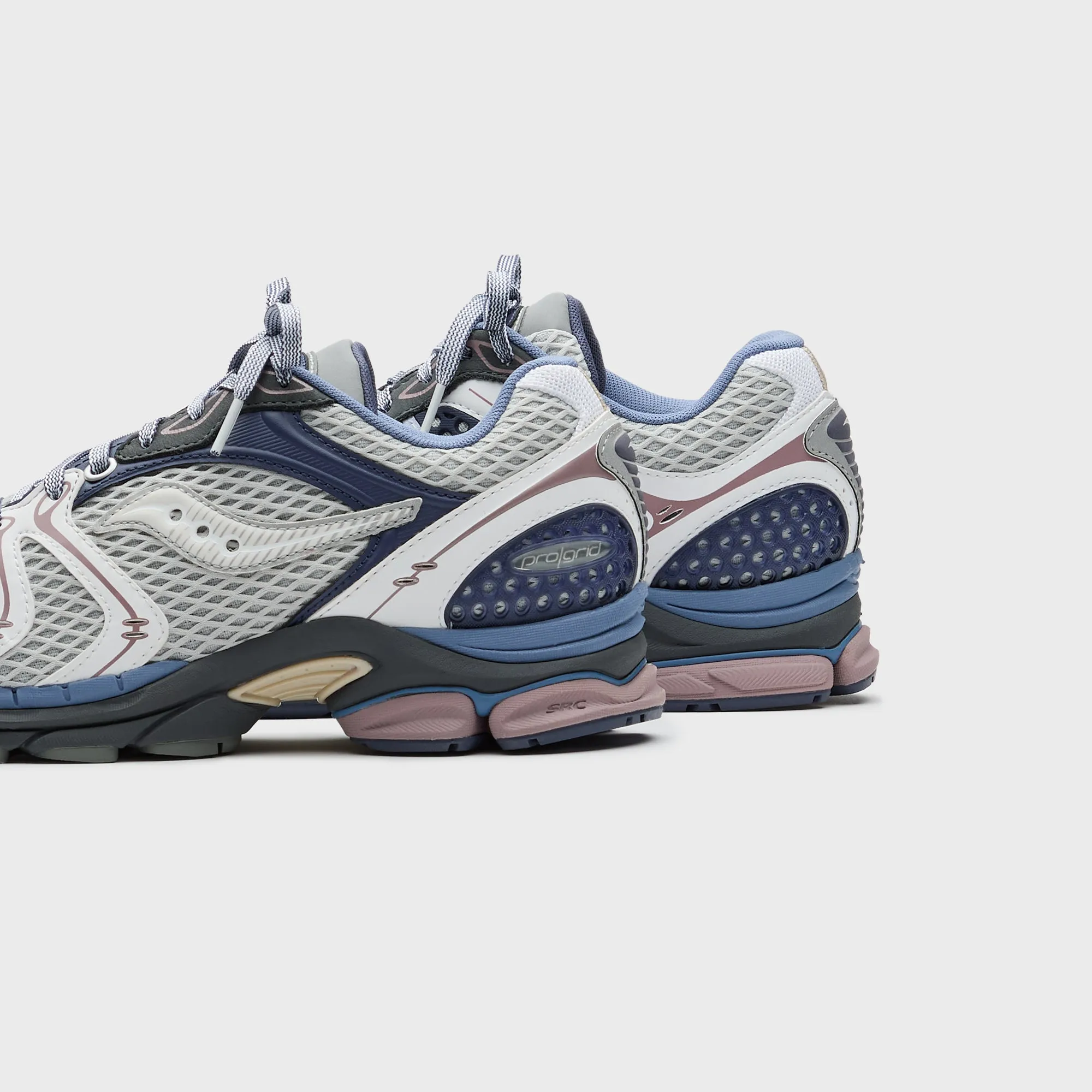 Saucony Progrid Triumph 4 - White / Blue All Eyes on You Stride with Confidence