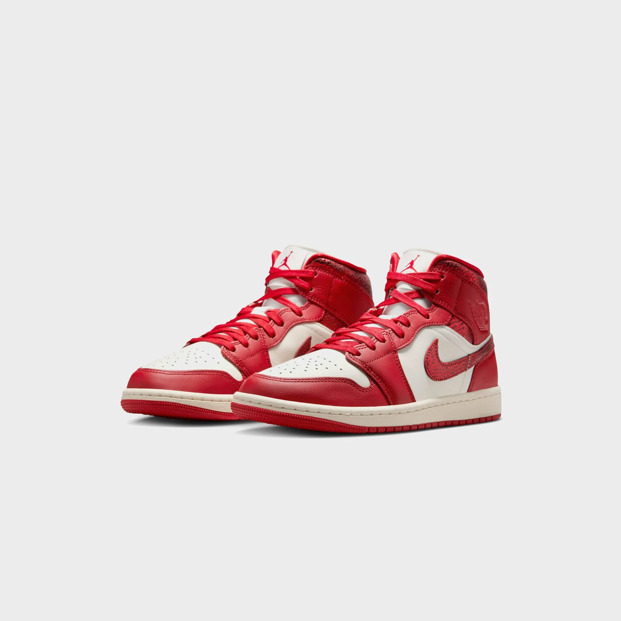 Soundproof Vinyl Ethereal Nike Air Jordan 1 Mid - Sail / Team Red / Varsity Red