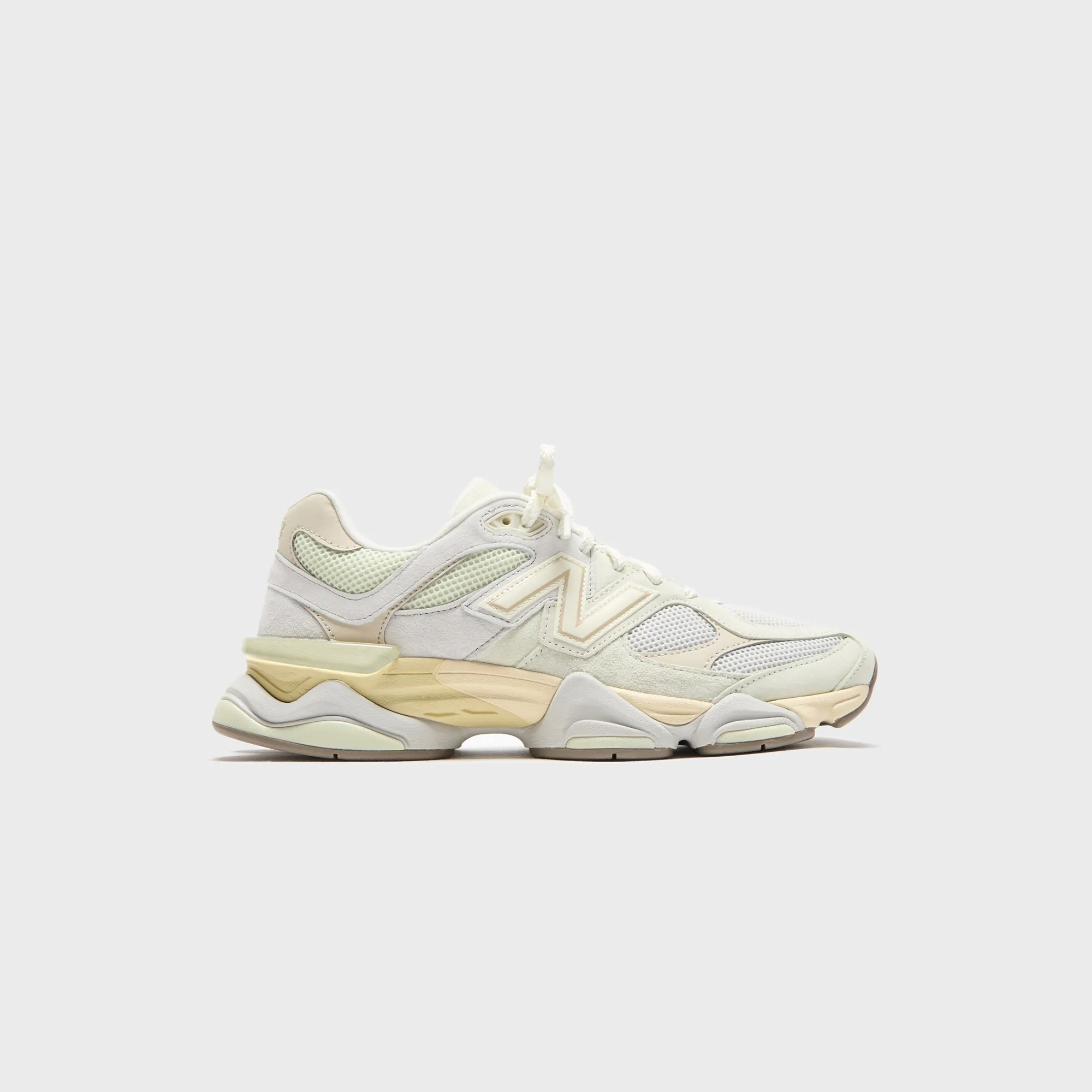 Self-Slumping Comfort Padding Effectiveness New Balance 9060 - Mineral / Grey Matter