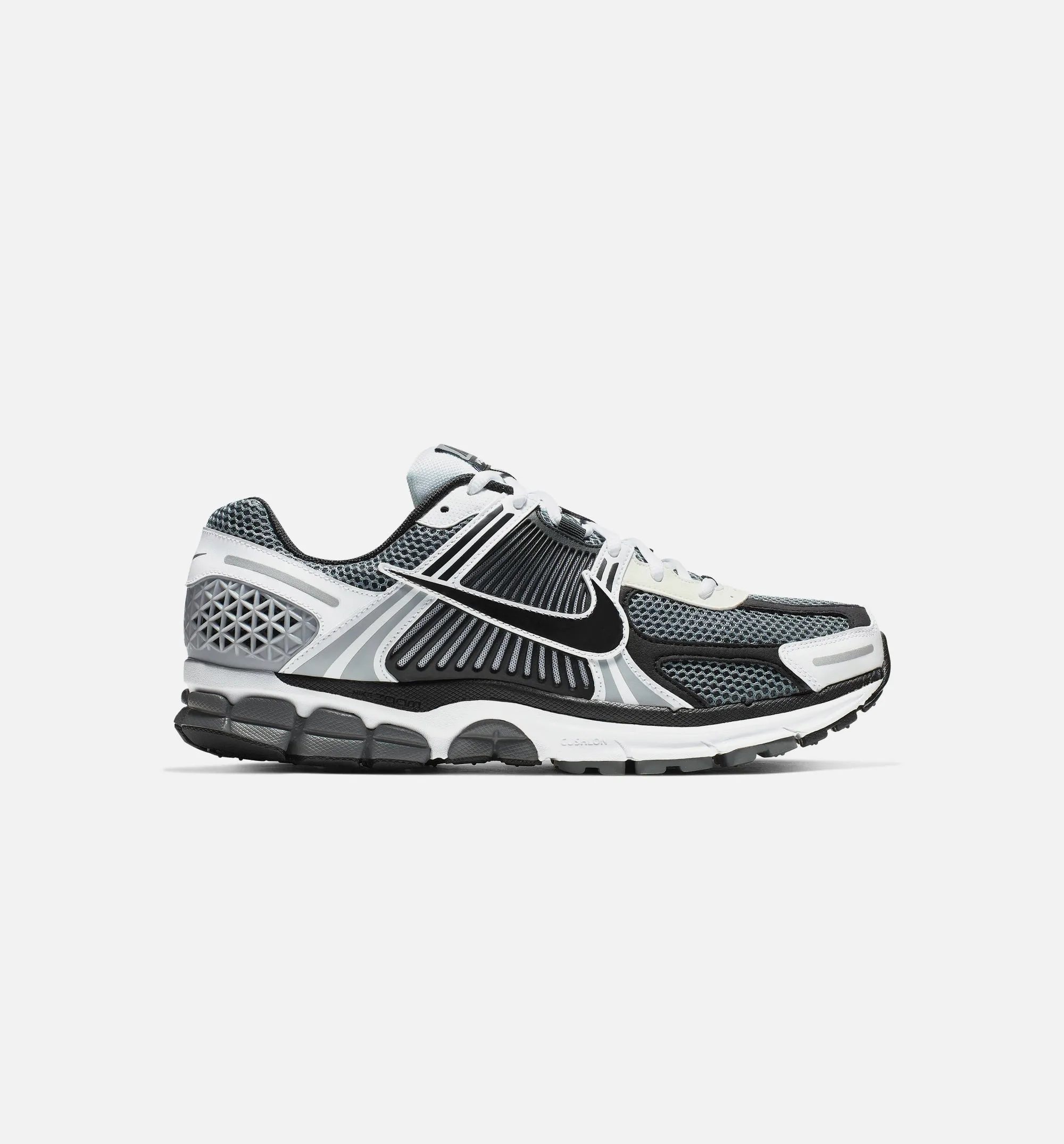 Geometric Design Zoom Vomero 5 Black And Metallic Silver Mens Lifestyle Shoe - Black/Silver