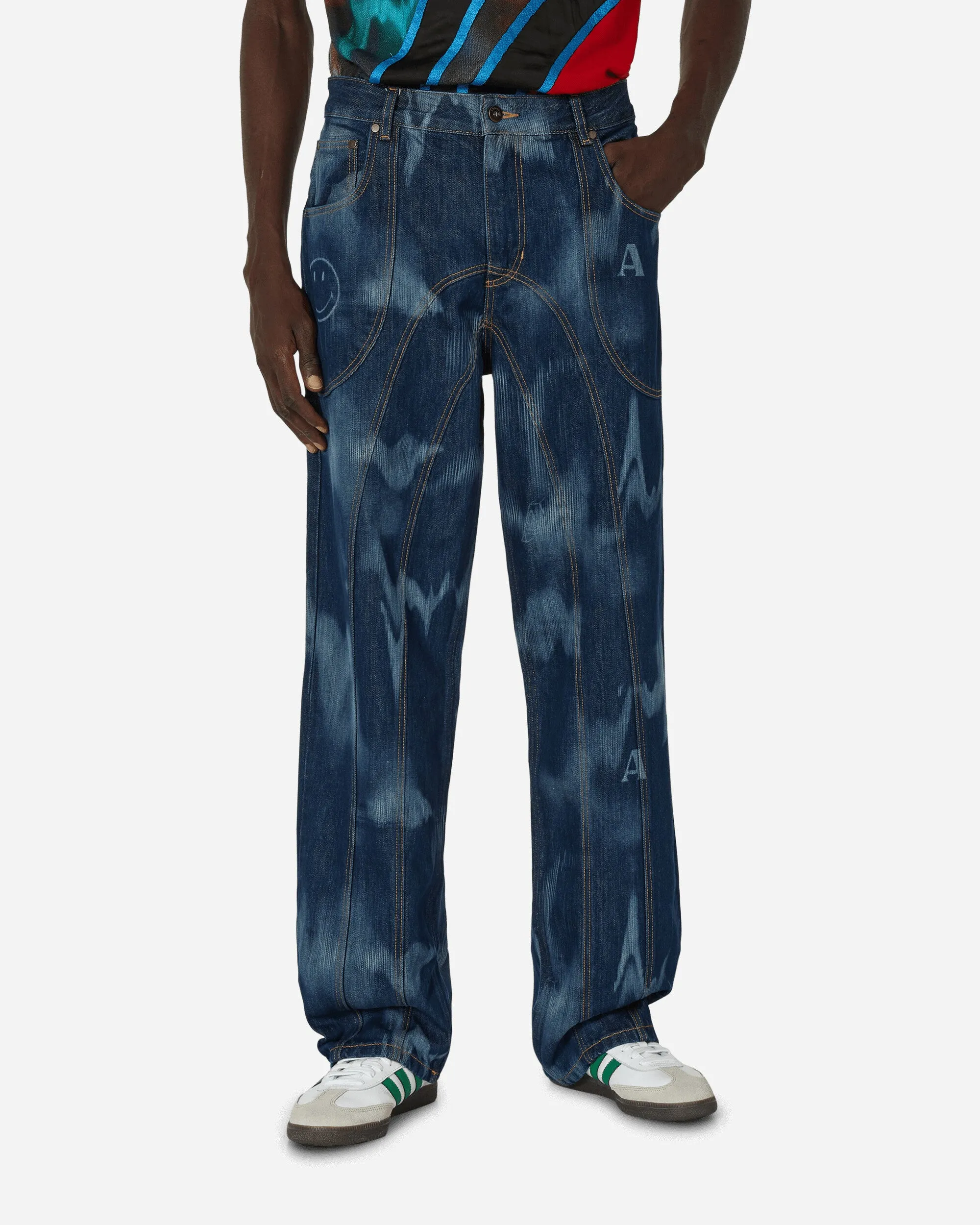 Padded - Back Smiley Signature Low Rise Jeans Indigo