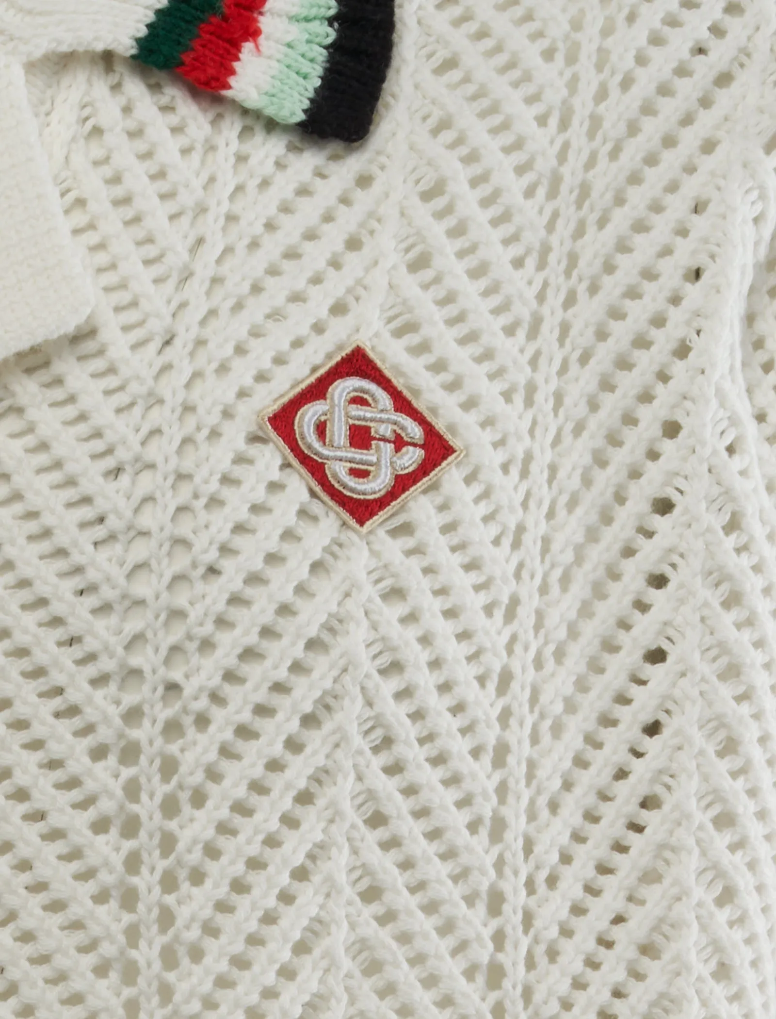 Sporty Crochet Shirt Concealable