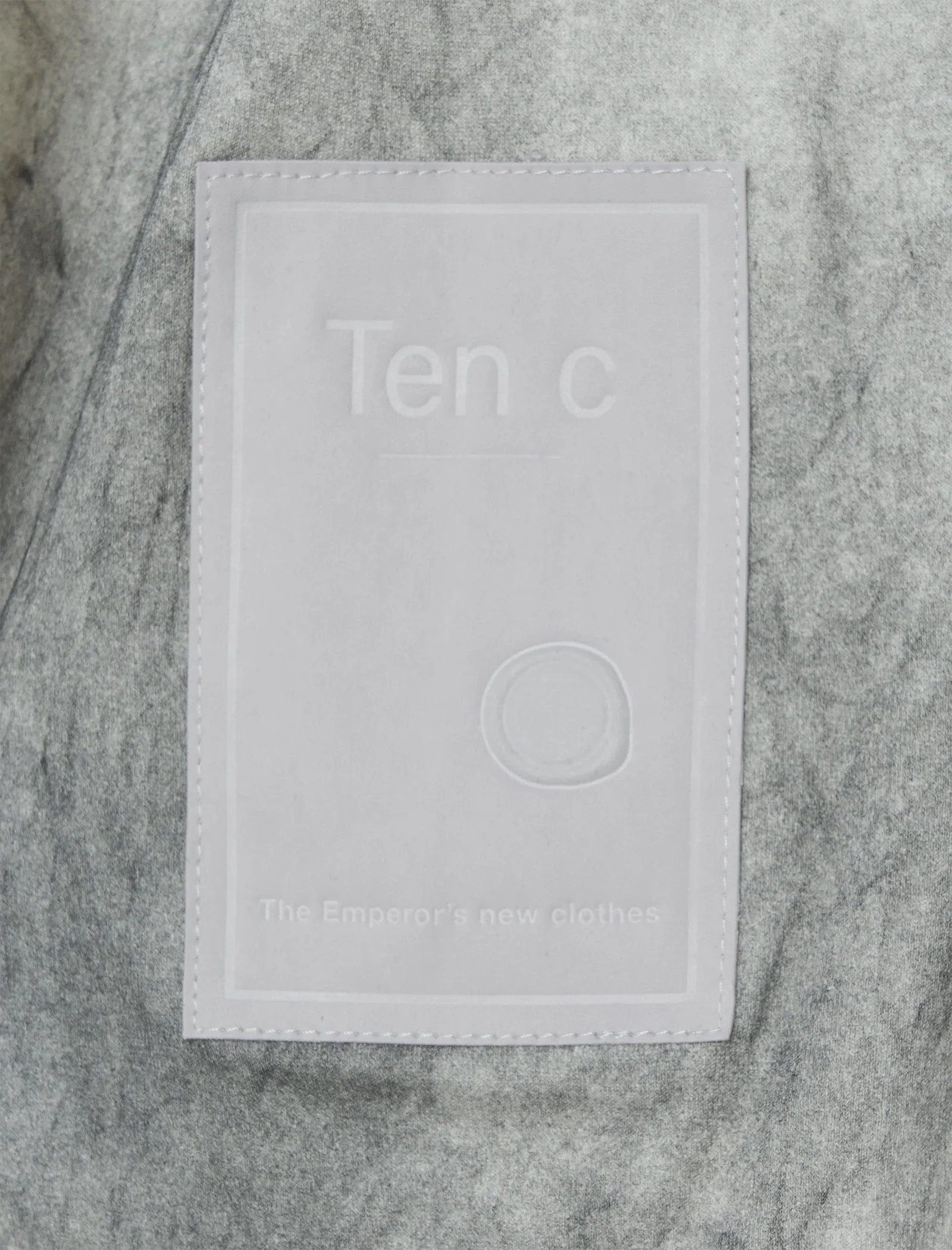 Hand-Sewn Comfortable Waist Length Short Sleeve T-Shirt