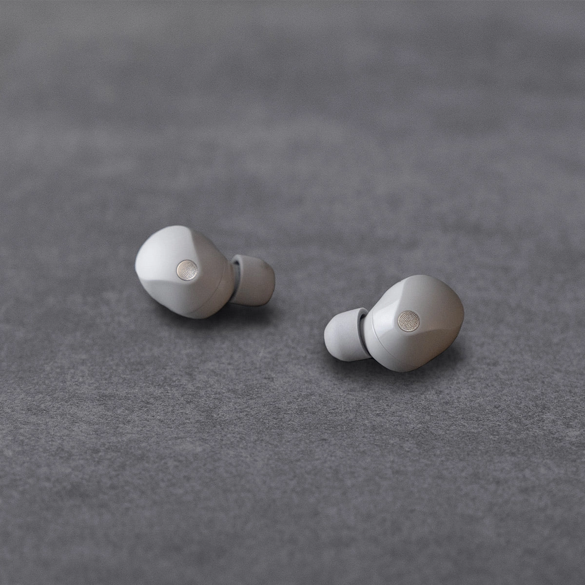 Sony WF-1000XM5 Truly Wireless Noise Canceling Earbuds (Silver)