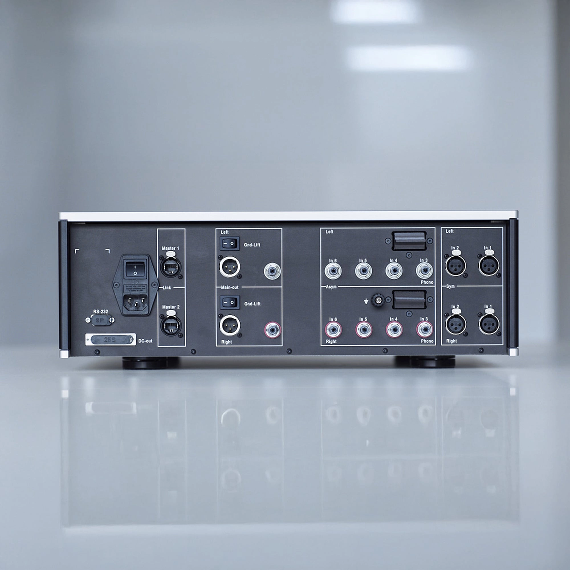 Soulution 725 Preamplifier