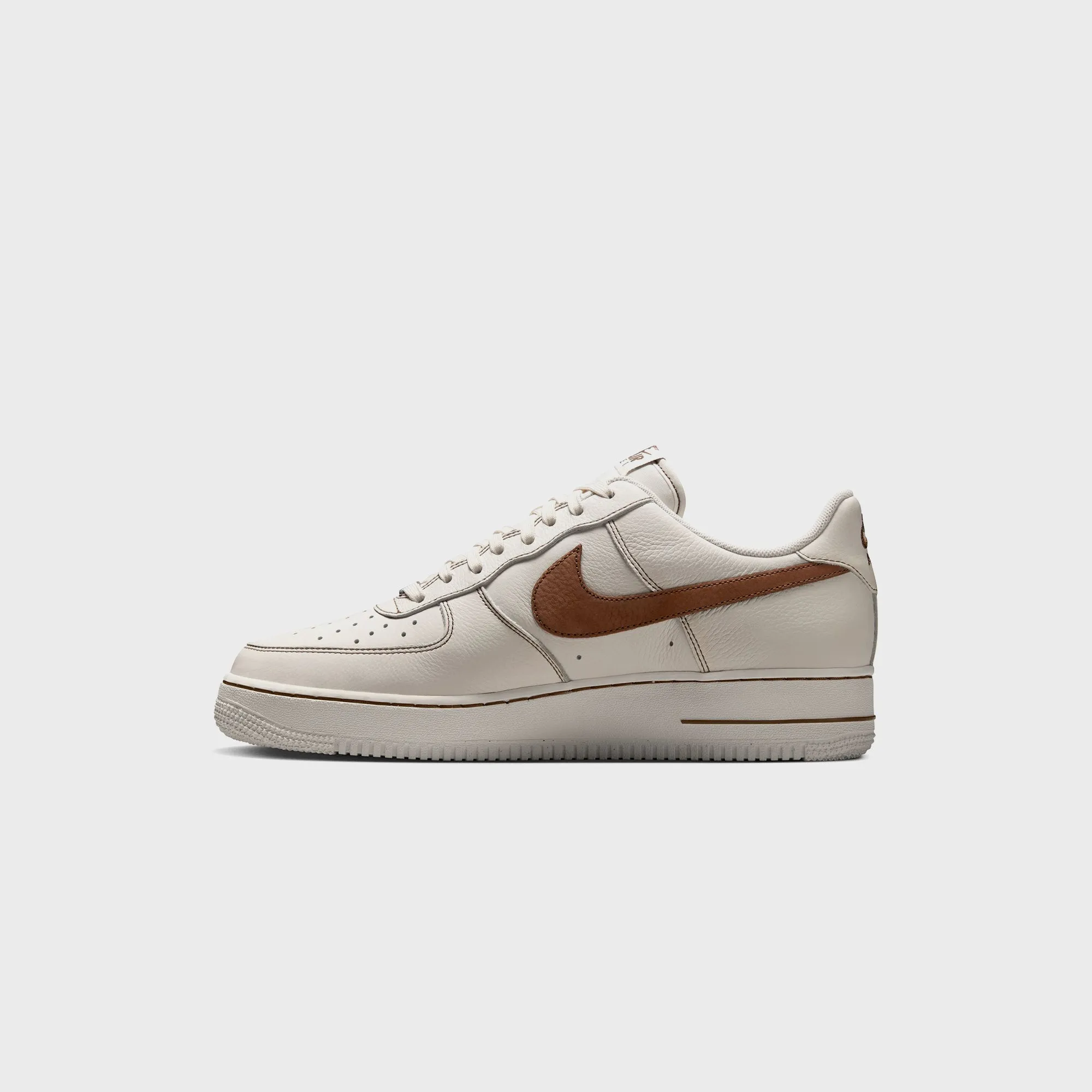 Black Friday Offer Bring the Heat Nike Air Force 1 '07 Lv8 - Ivory / Saddle Brown